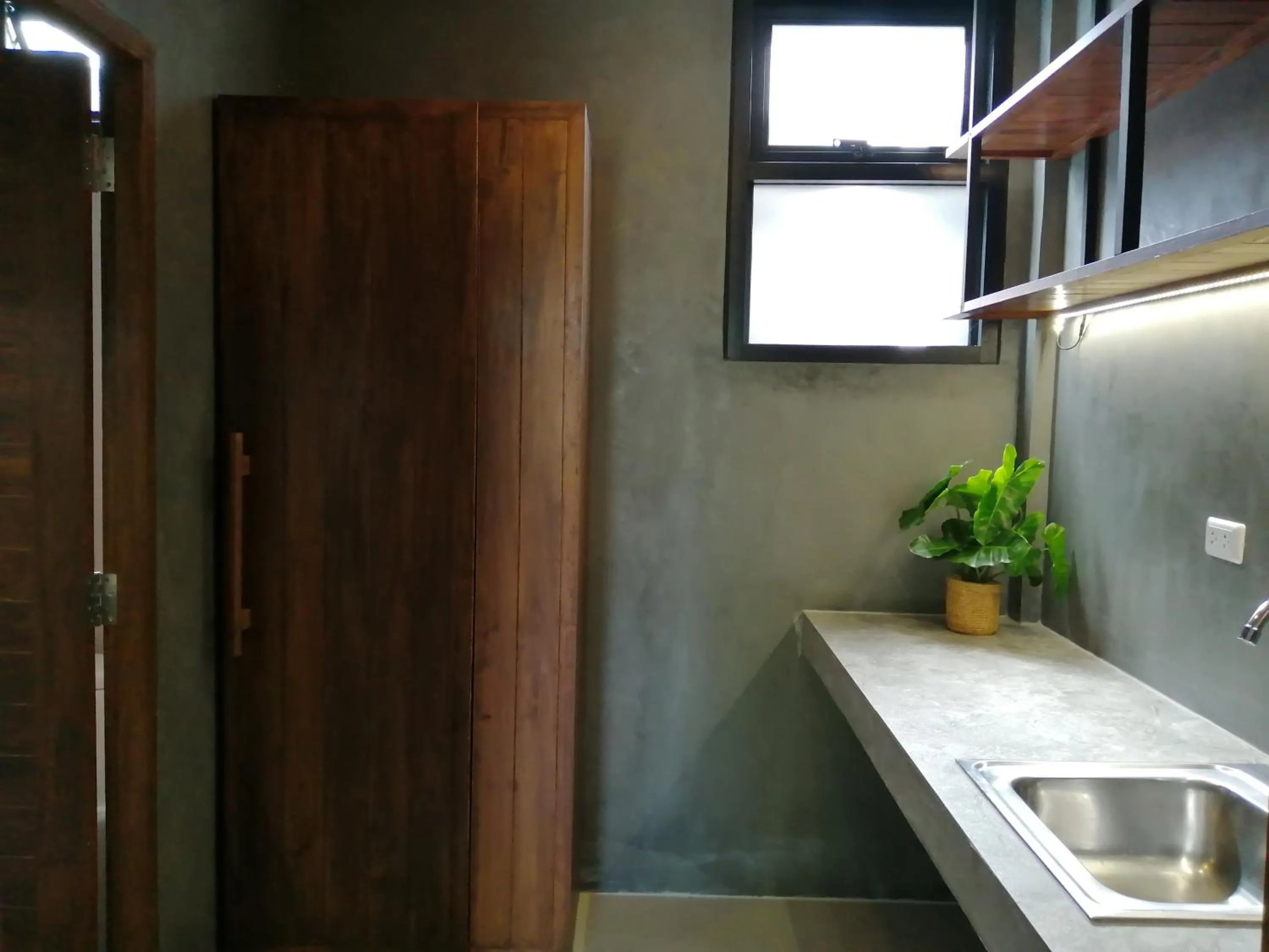 Kitchen or kitchenette in JR Place