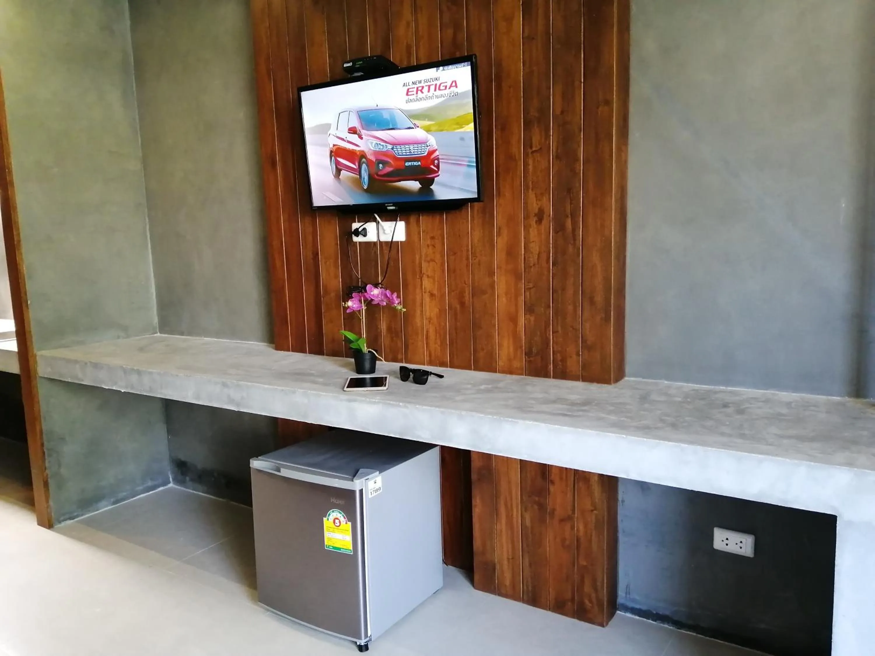 TV and multimedia in JR Place