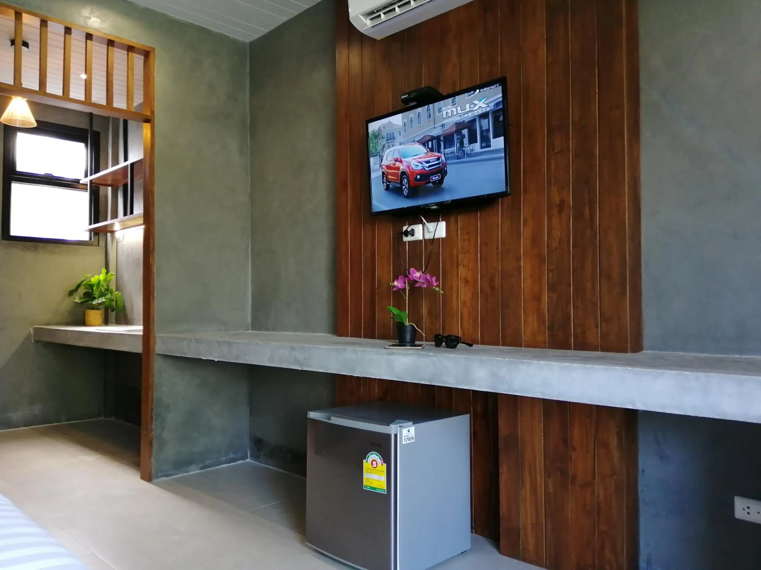 TV and multimedia in JR Place