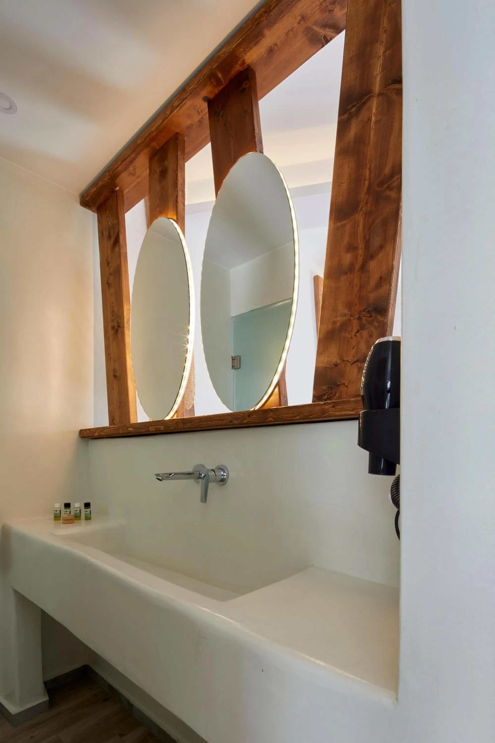 Bathroom in Santorini View