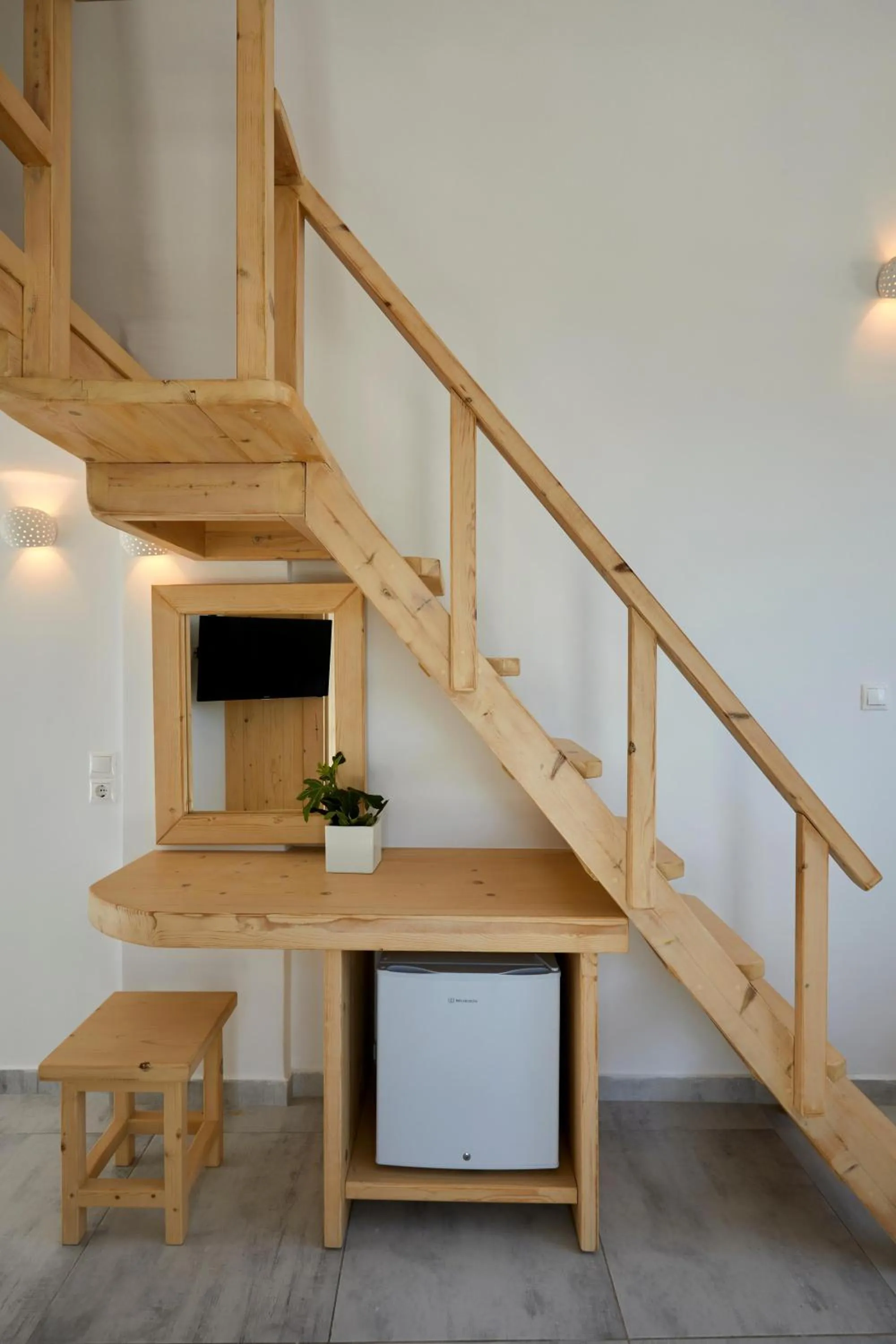 Photo of the whole room in Santorini View