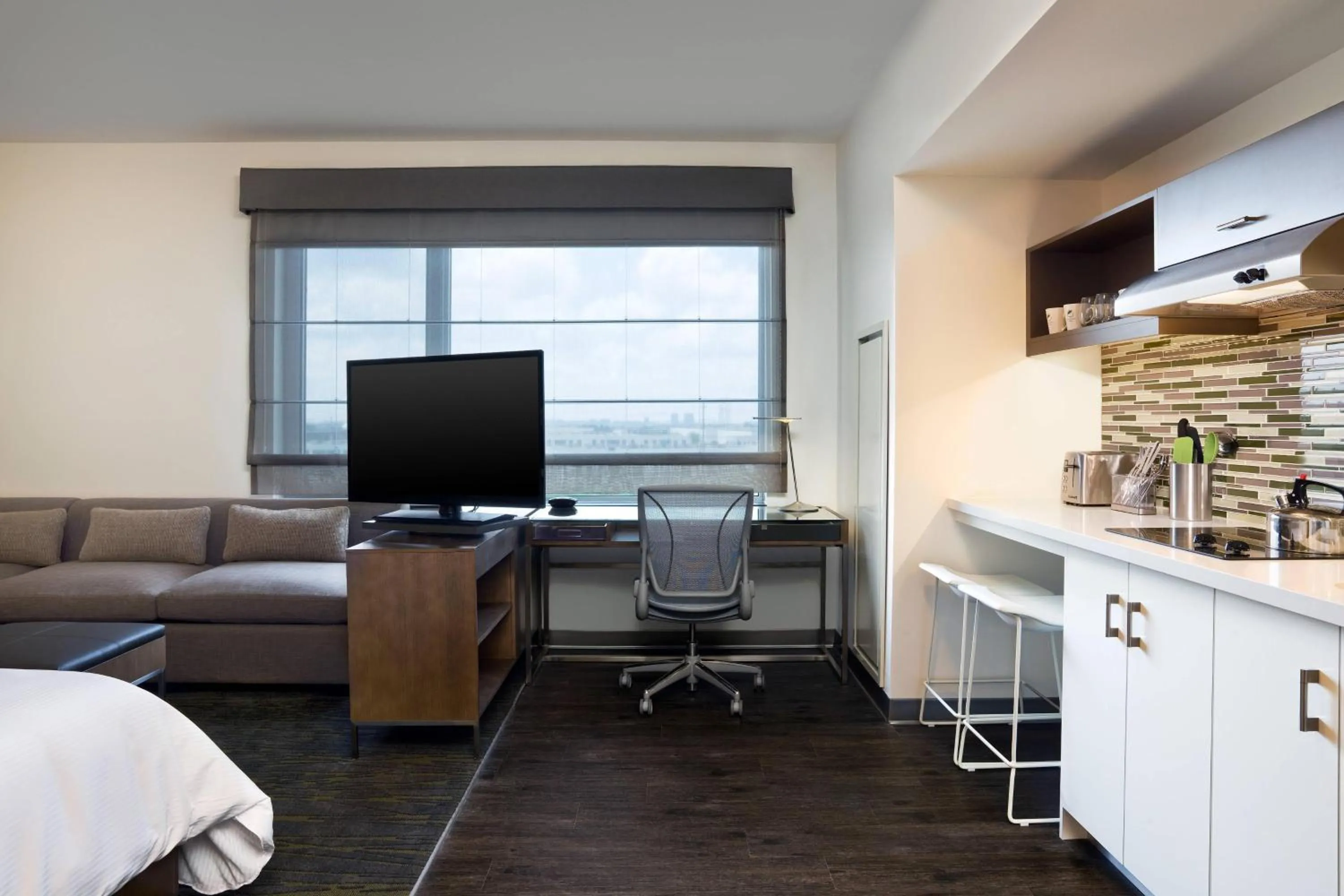 Photo of the whole room in Element Vaughan Southwest