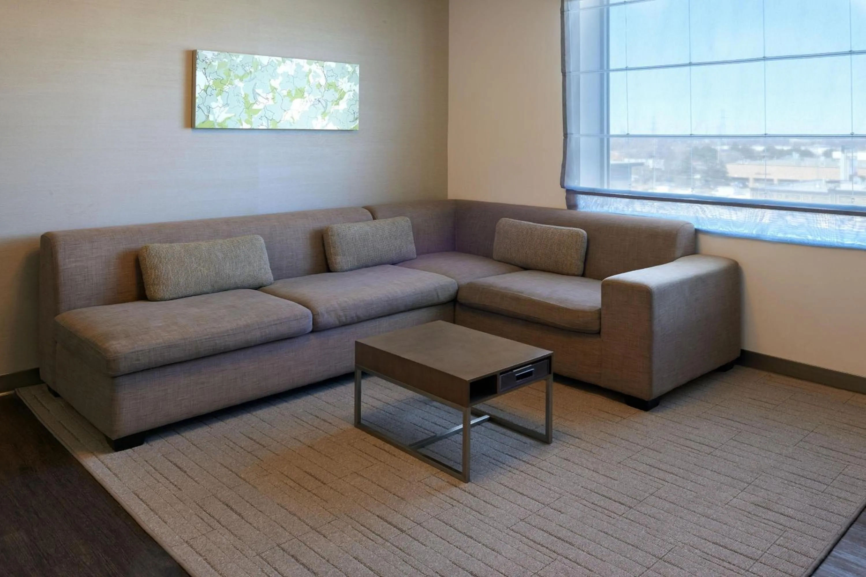 Photo of the whole room in Element Vaughan Southwest