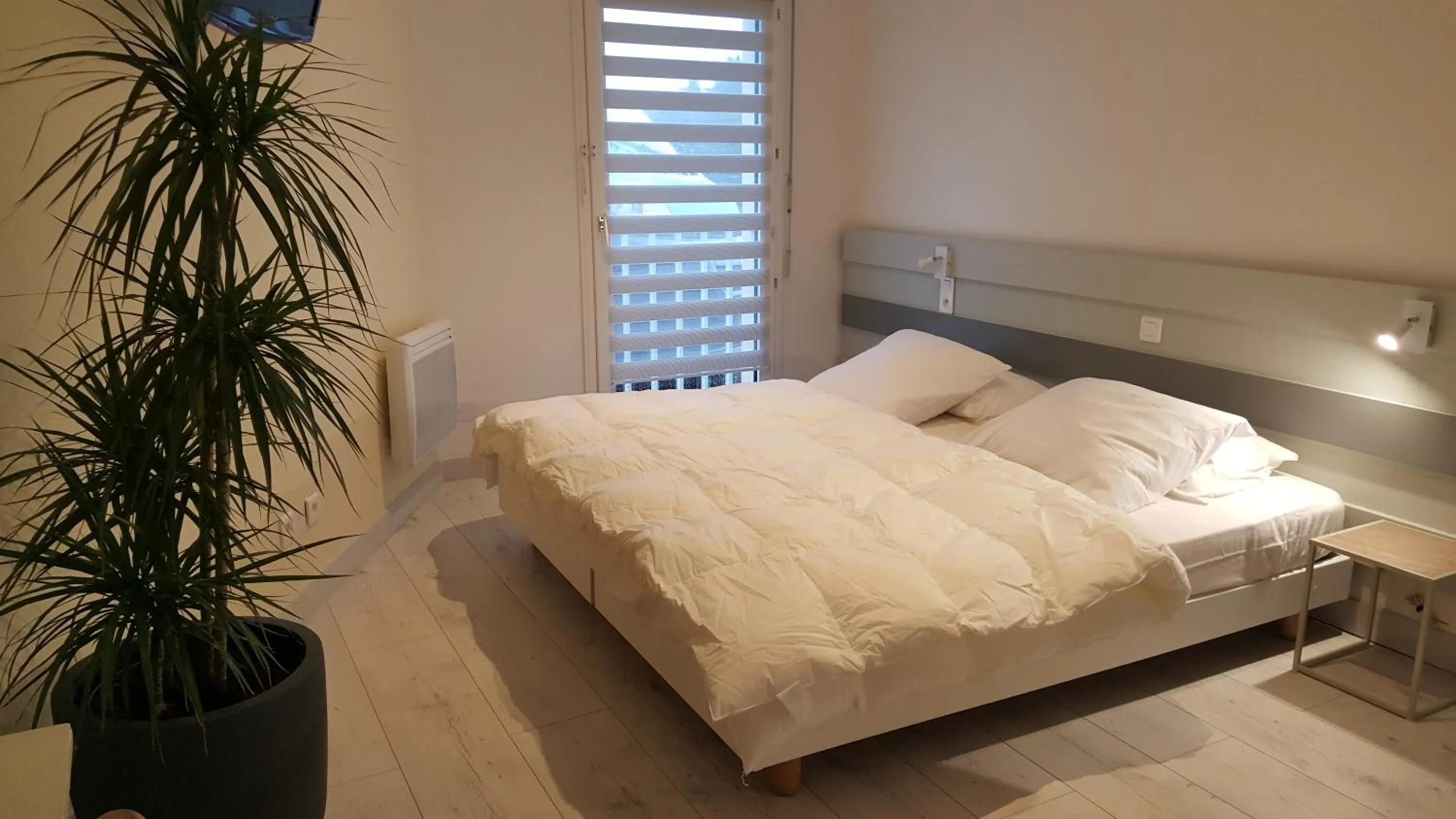 Photo of the whole room, Bed in Naéco Le Pouldu