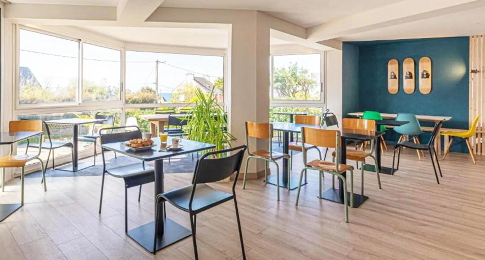 Dining area in Naéco Le Pouldu