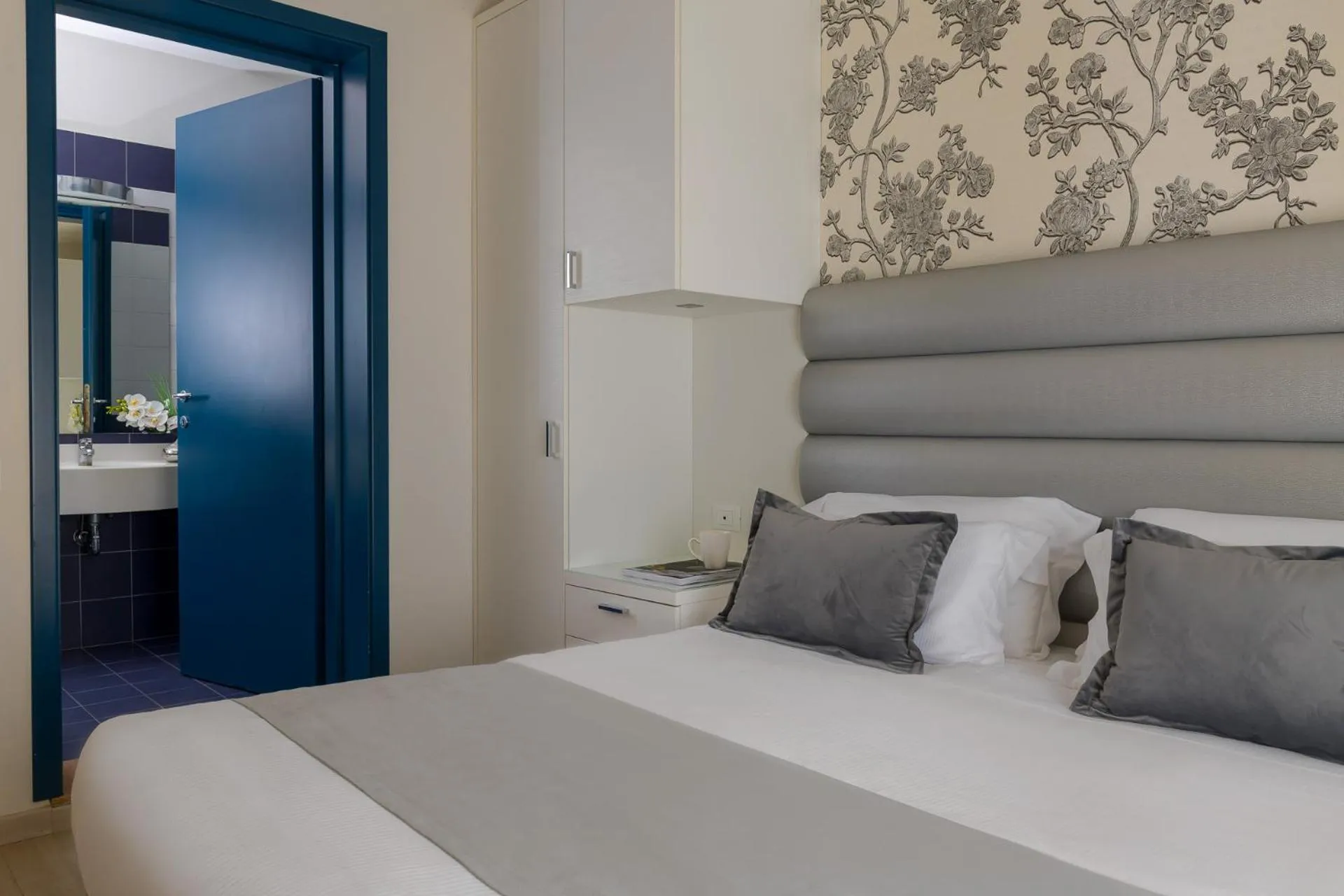 Photo of the whole room, Bed in Hotel Riviera