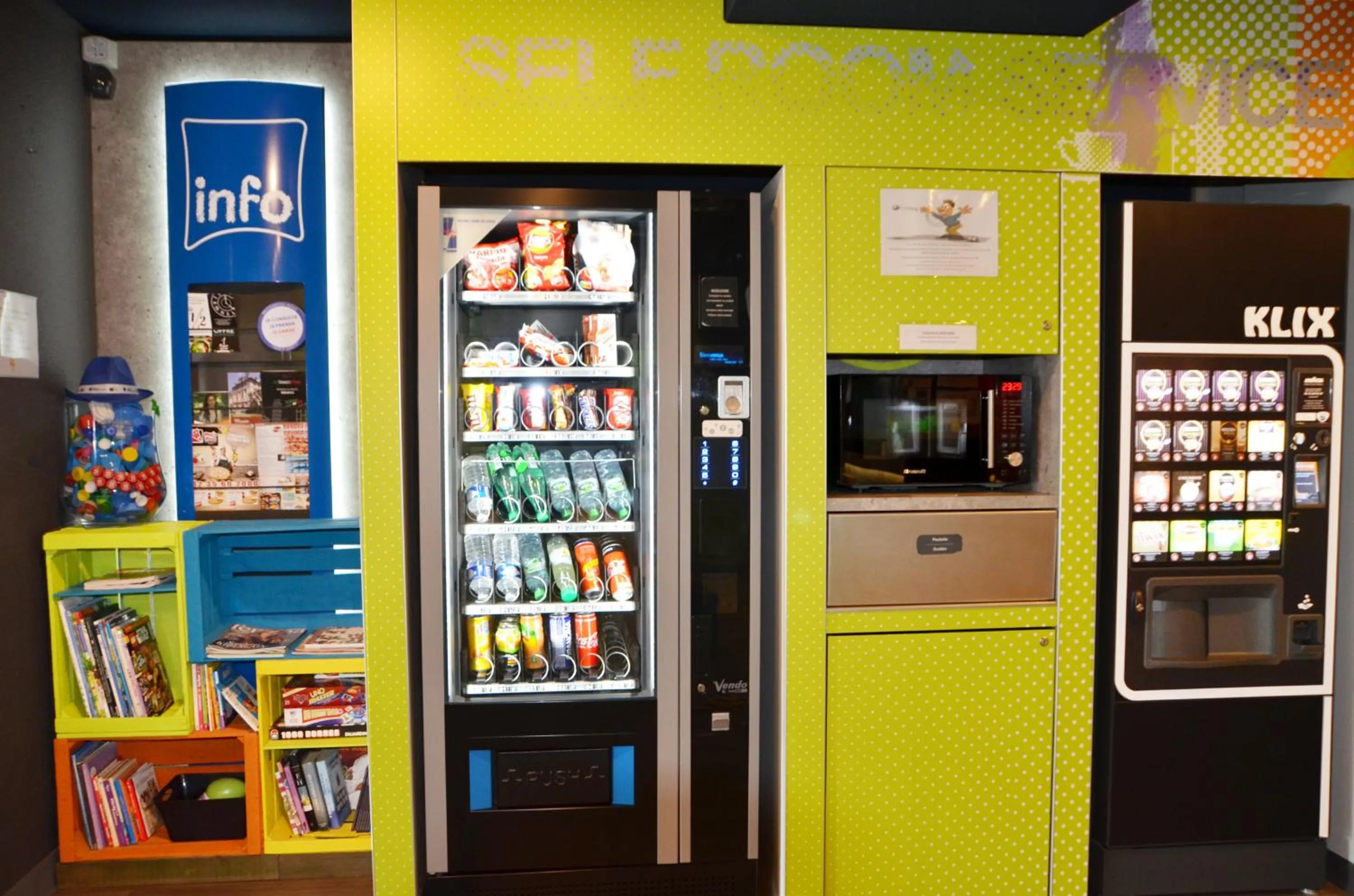 Library in ibis budget Rouen Nord Isneauville