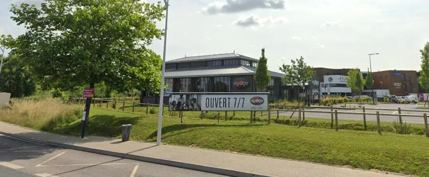 Restaurant/places to eat in ibis budget Rouen Nord Isneauville