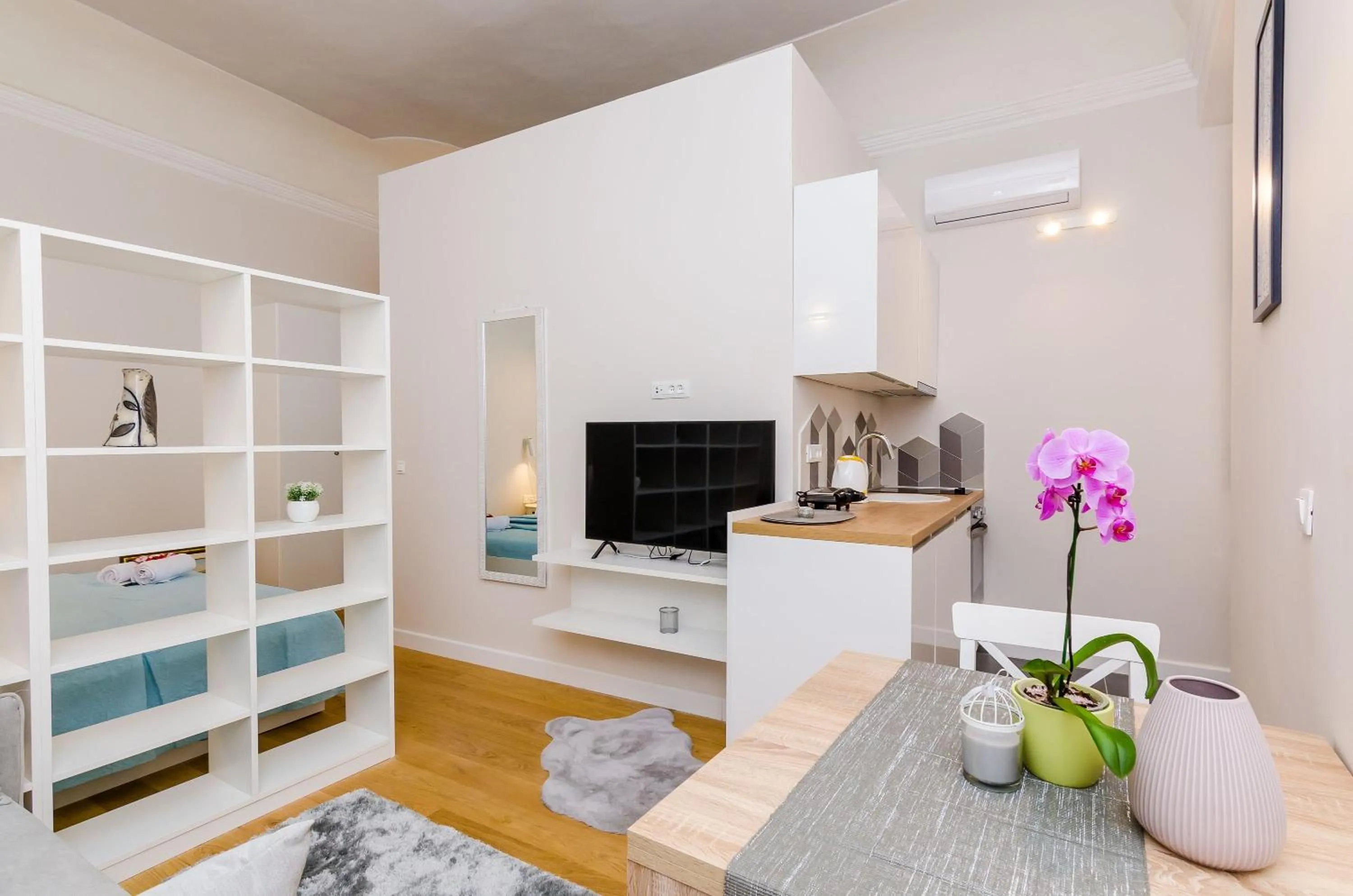 Bedroom in Leonarda Baroque House - Old Town