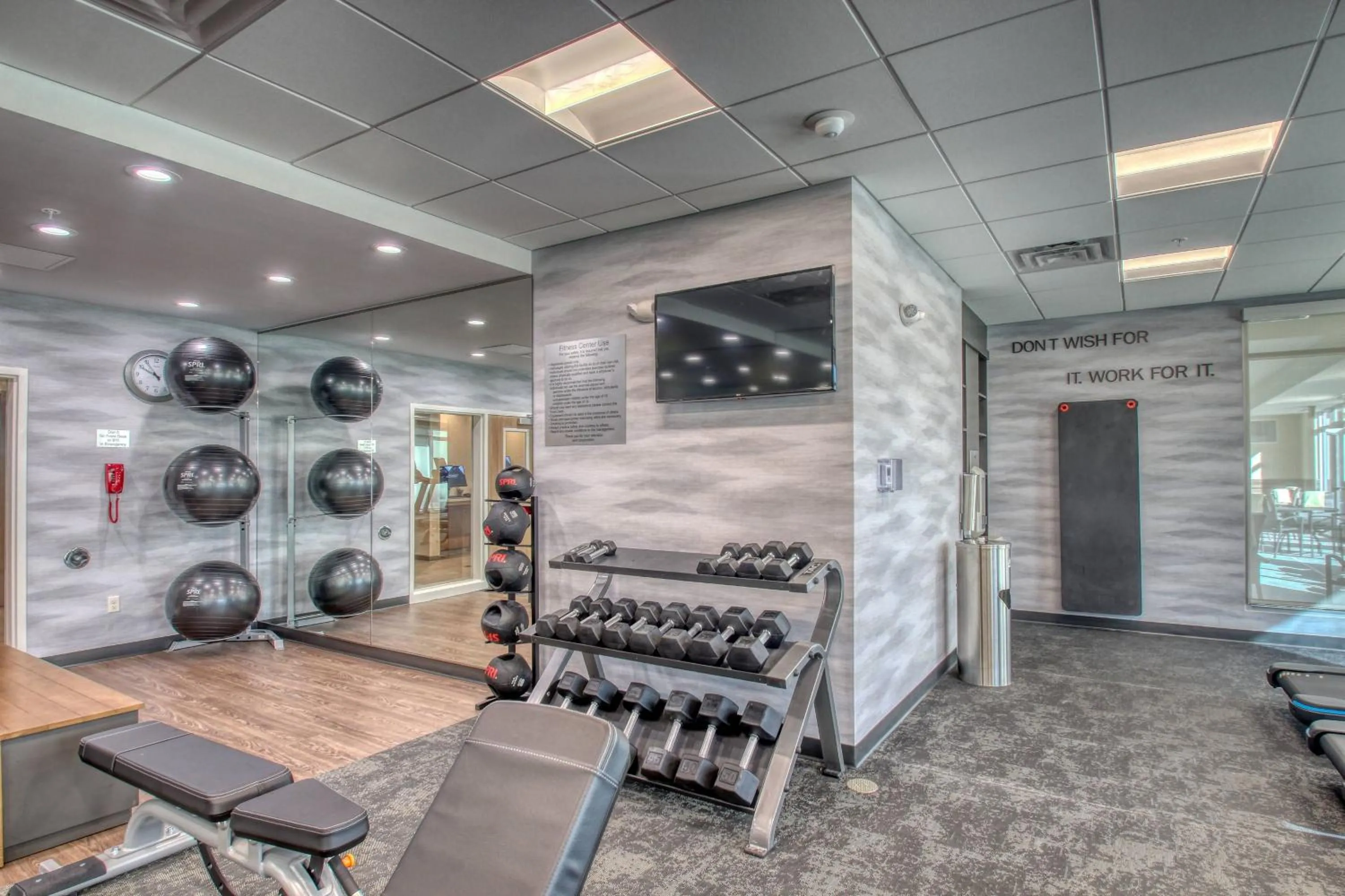 Fitness centre/facilities in Fairfield Inn & Suites by Marriott Appleton