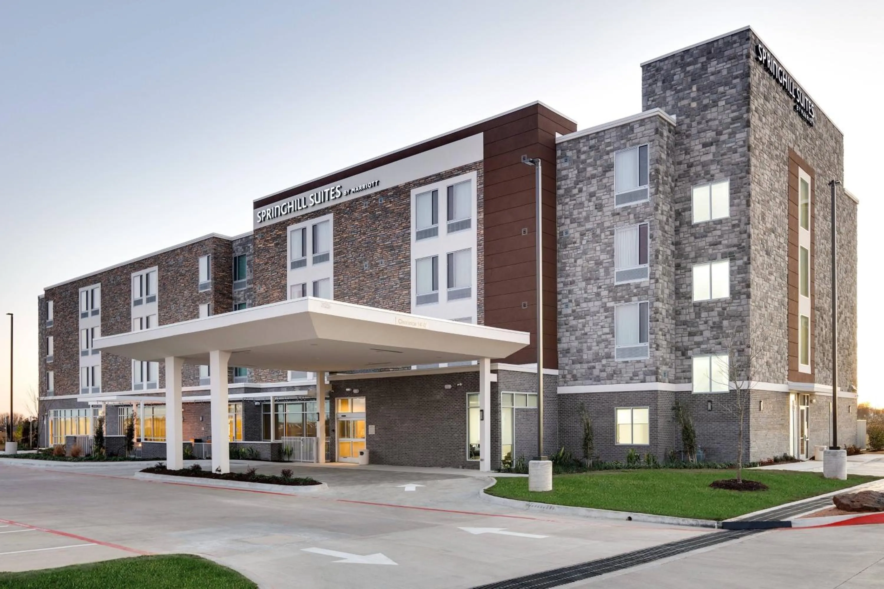 Property building in SpringHill Suites by Marriott Dallas Mansfield