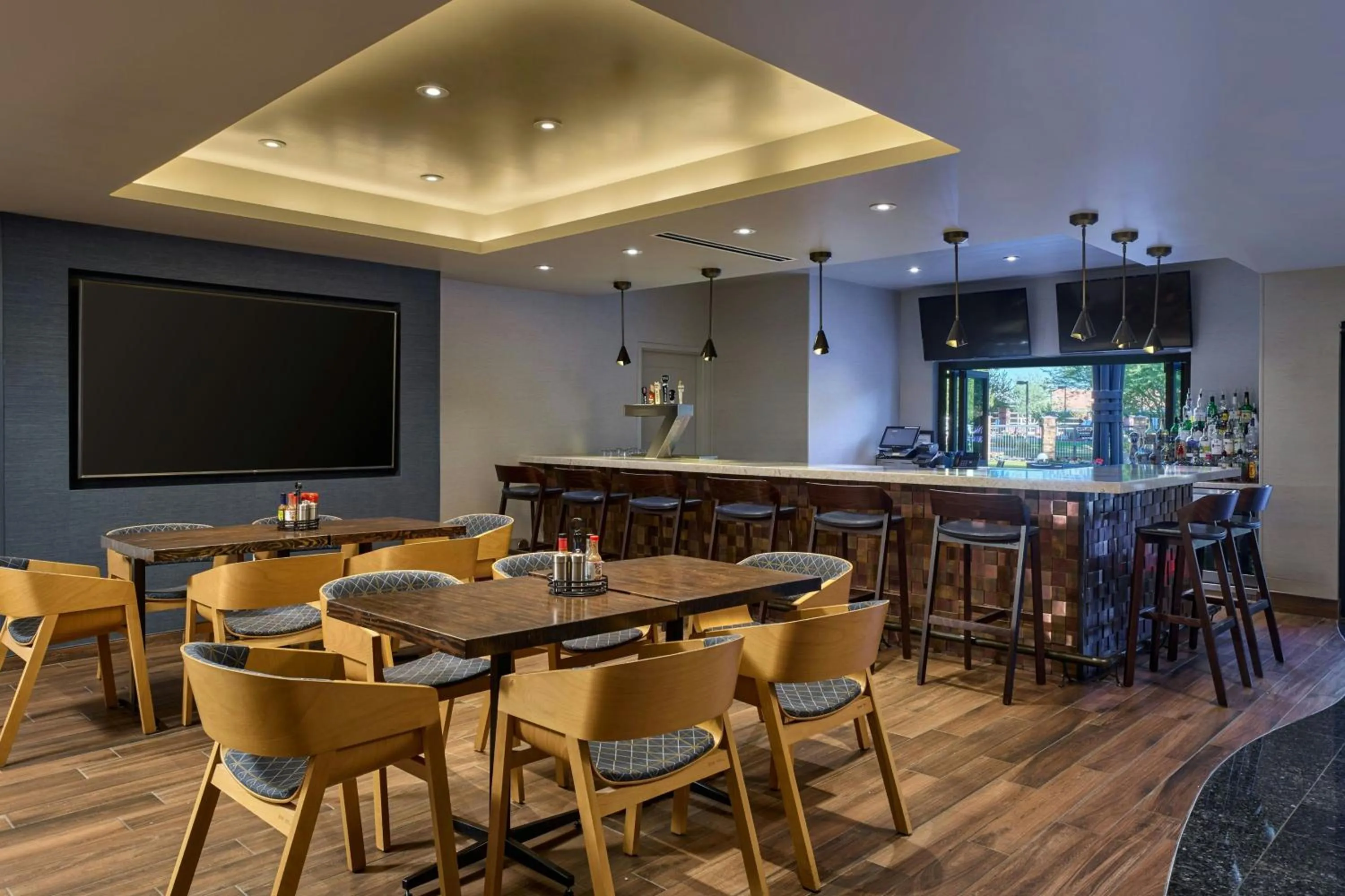 Restaurant/places to eat in Residence Inn by Marriott Scottsdale Salt River