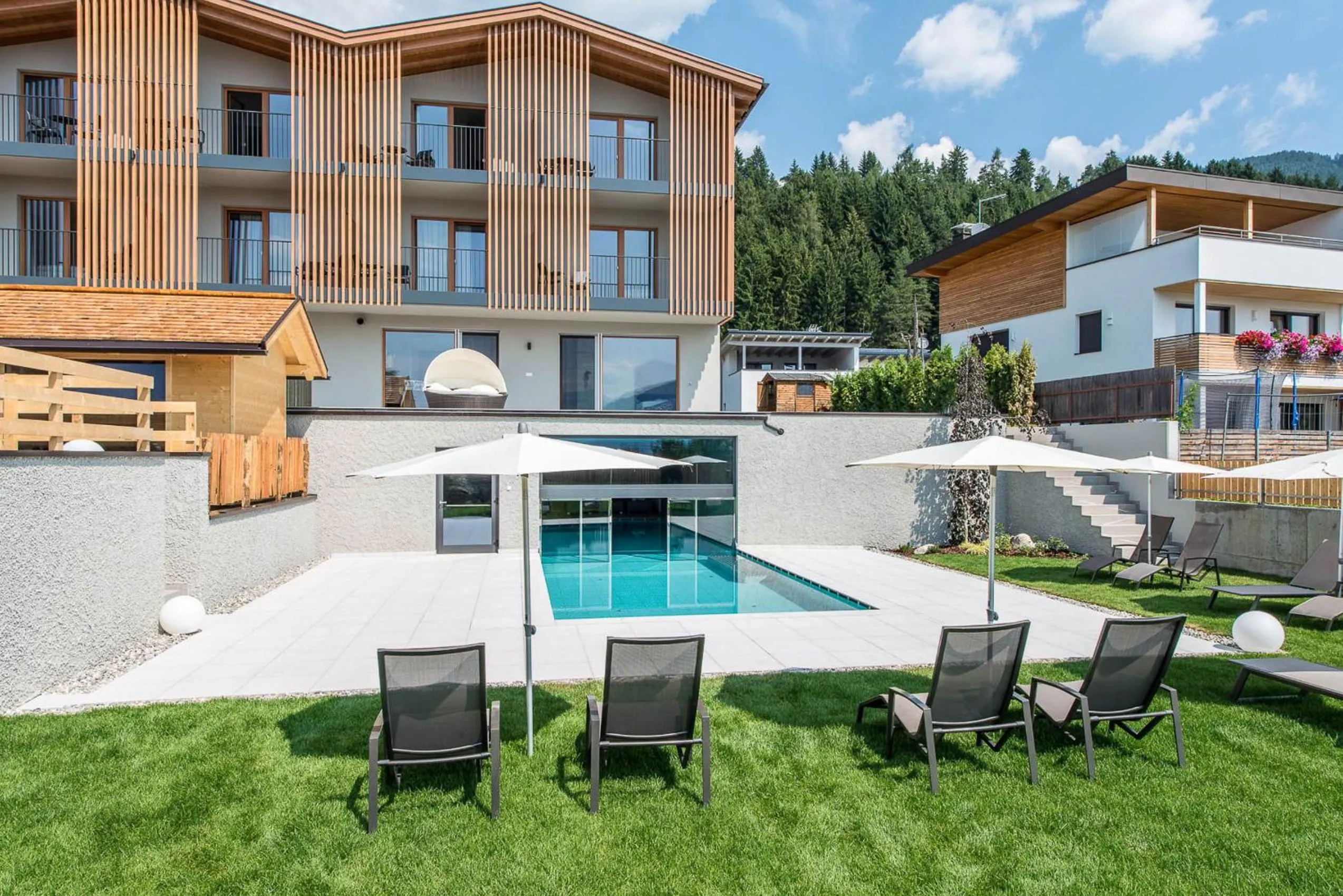 Property building in Hotel Sonnenheim