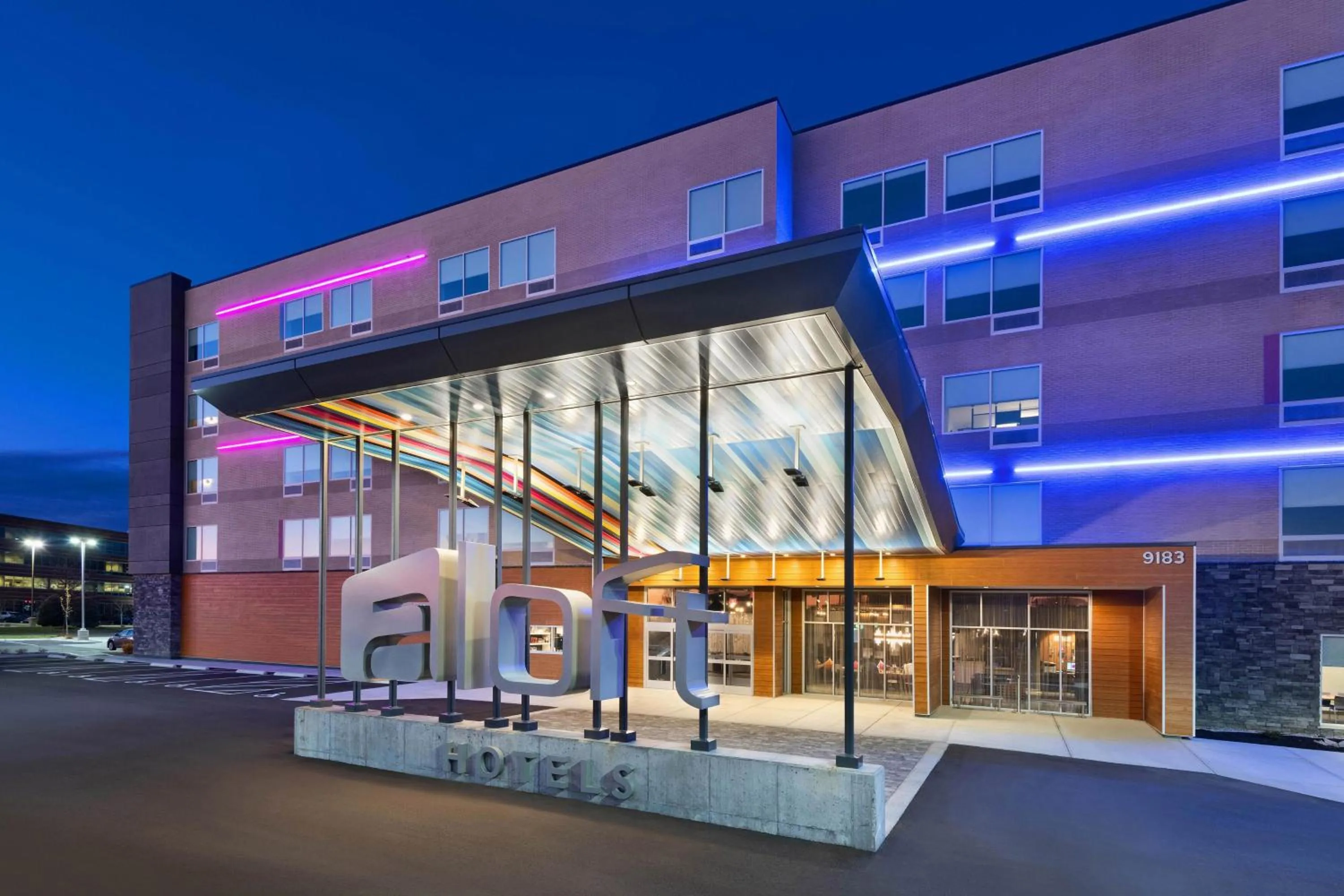 Property building in Aloft Cincinnati West Chester