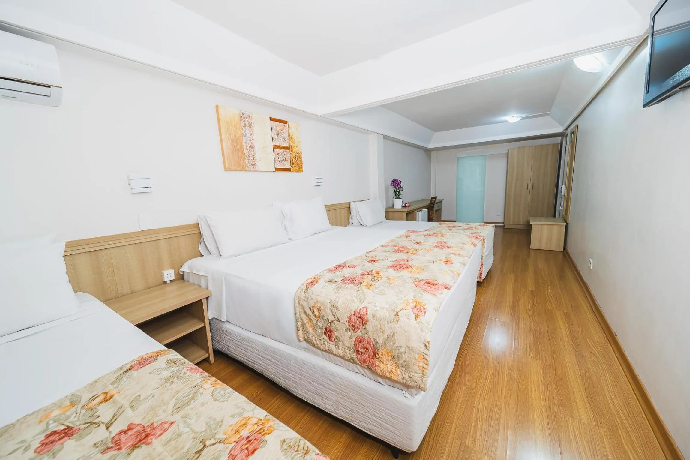 Bedroom, Bed in Hotel Golden Park Curitiba By Nacional Inn