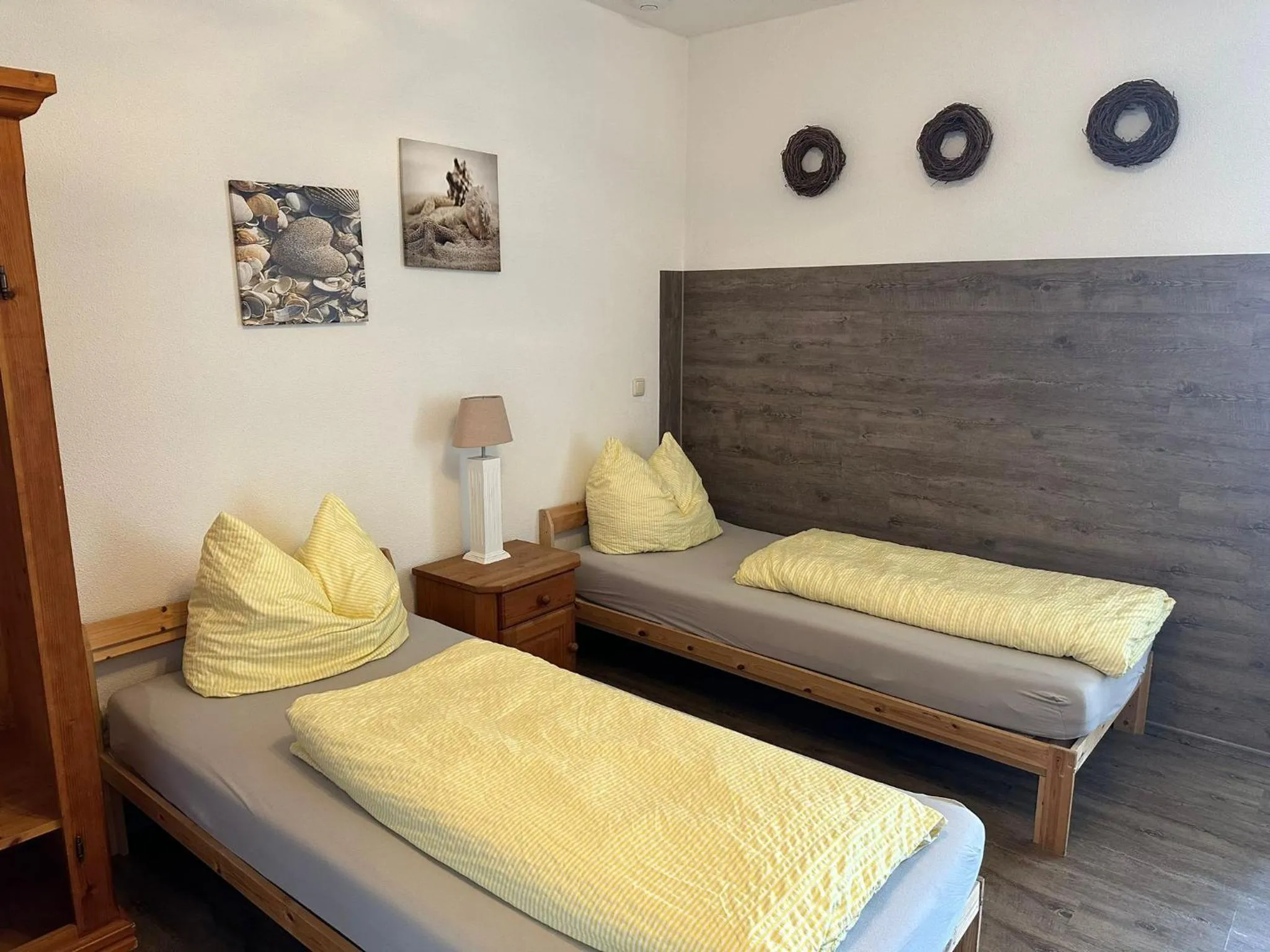 Bed in Seehaus Mamming - Hotel - Schlaffässer - Biergarten - Camping