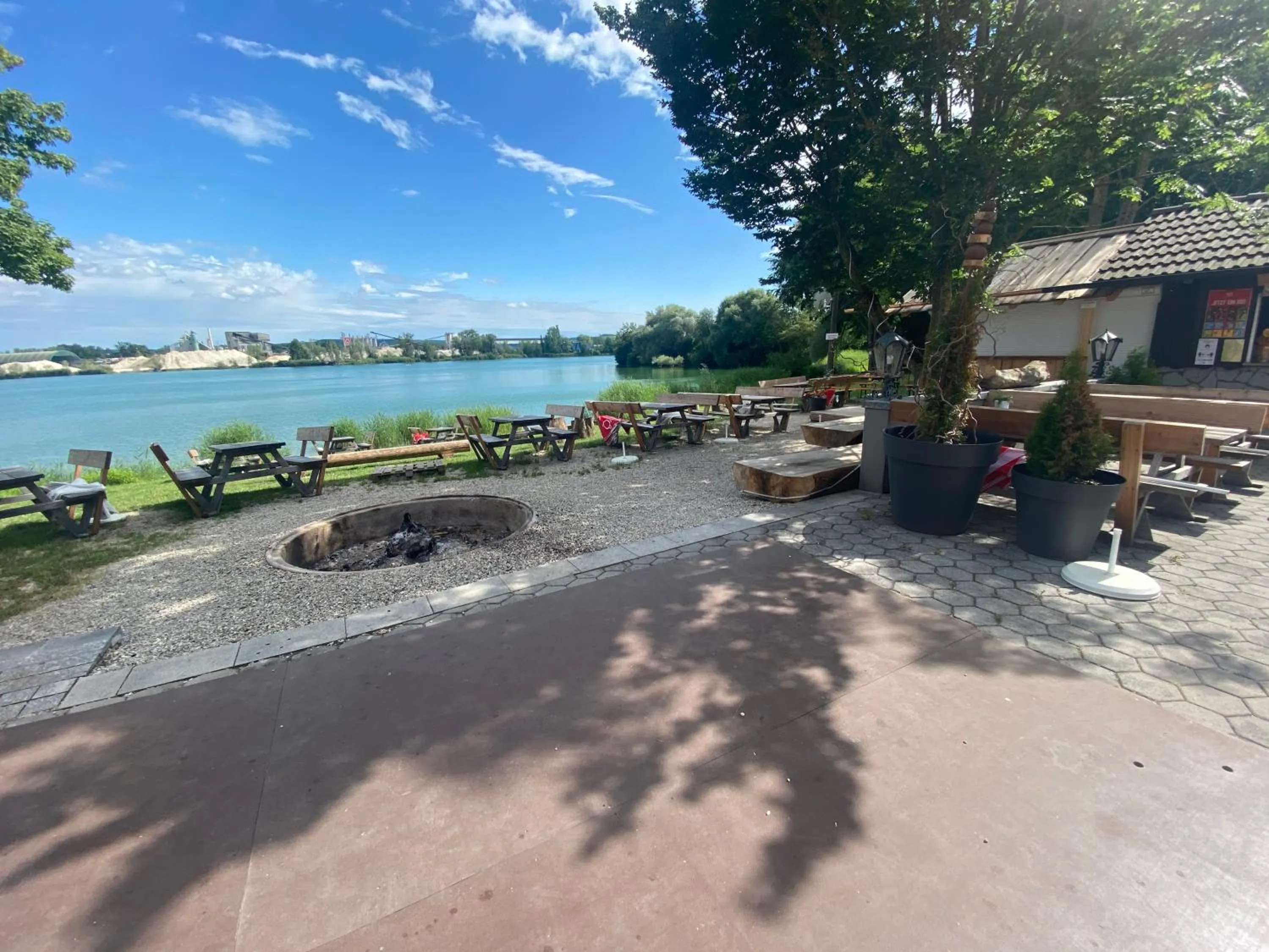 Seehaus Mamming - Hotel - Schlaffässer - Biergarten - Camping