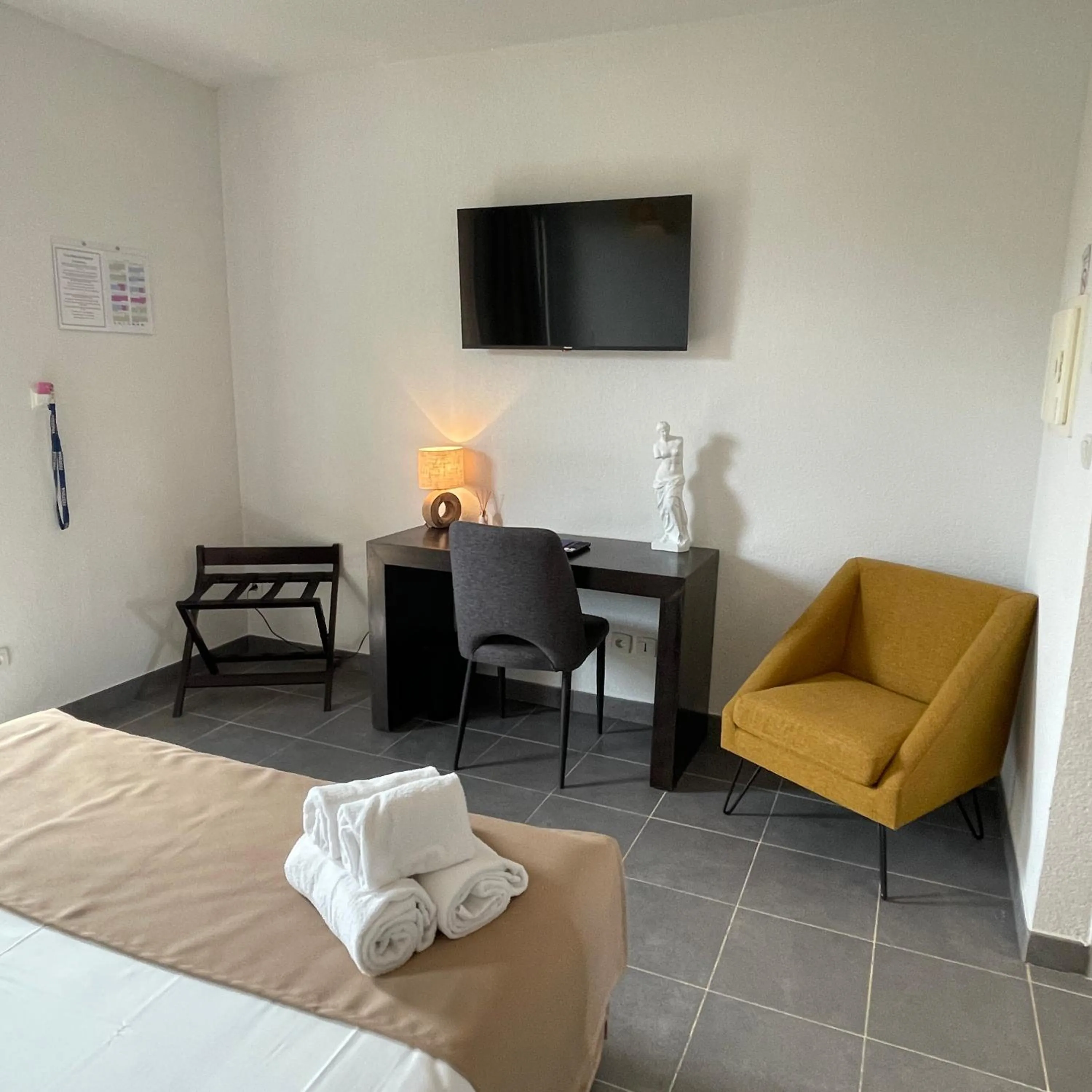 Bed in Patio De Violette