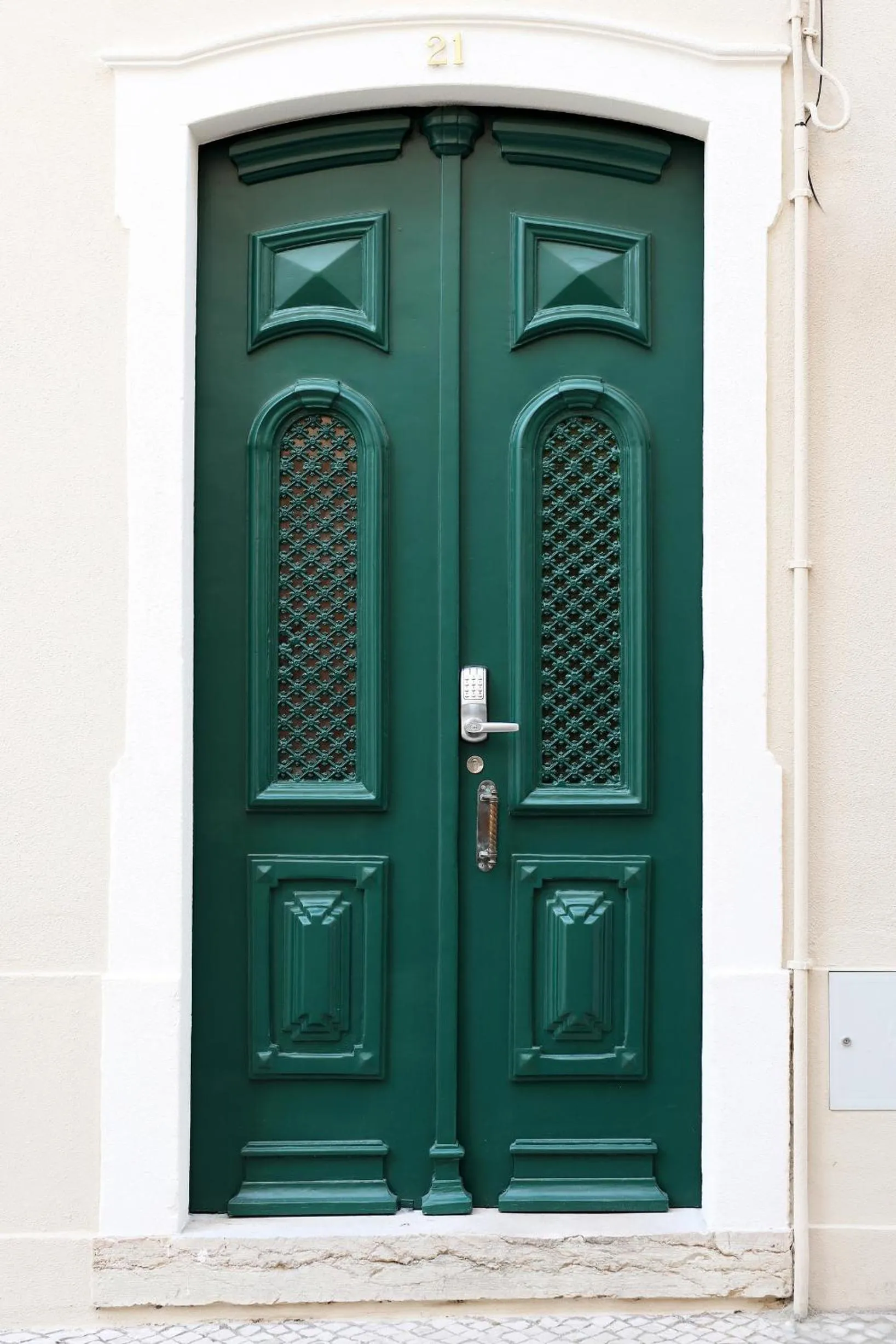 Facade/entrance in Glass Boutique - Rooms & Suites