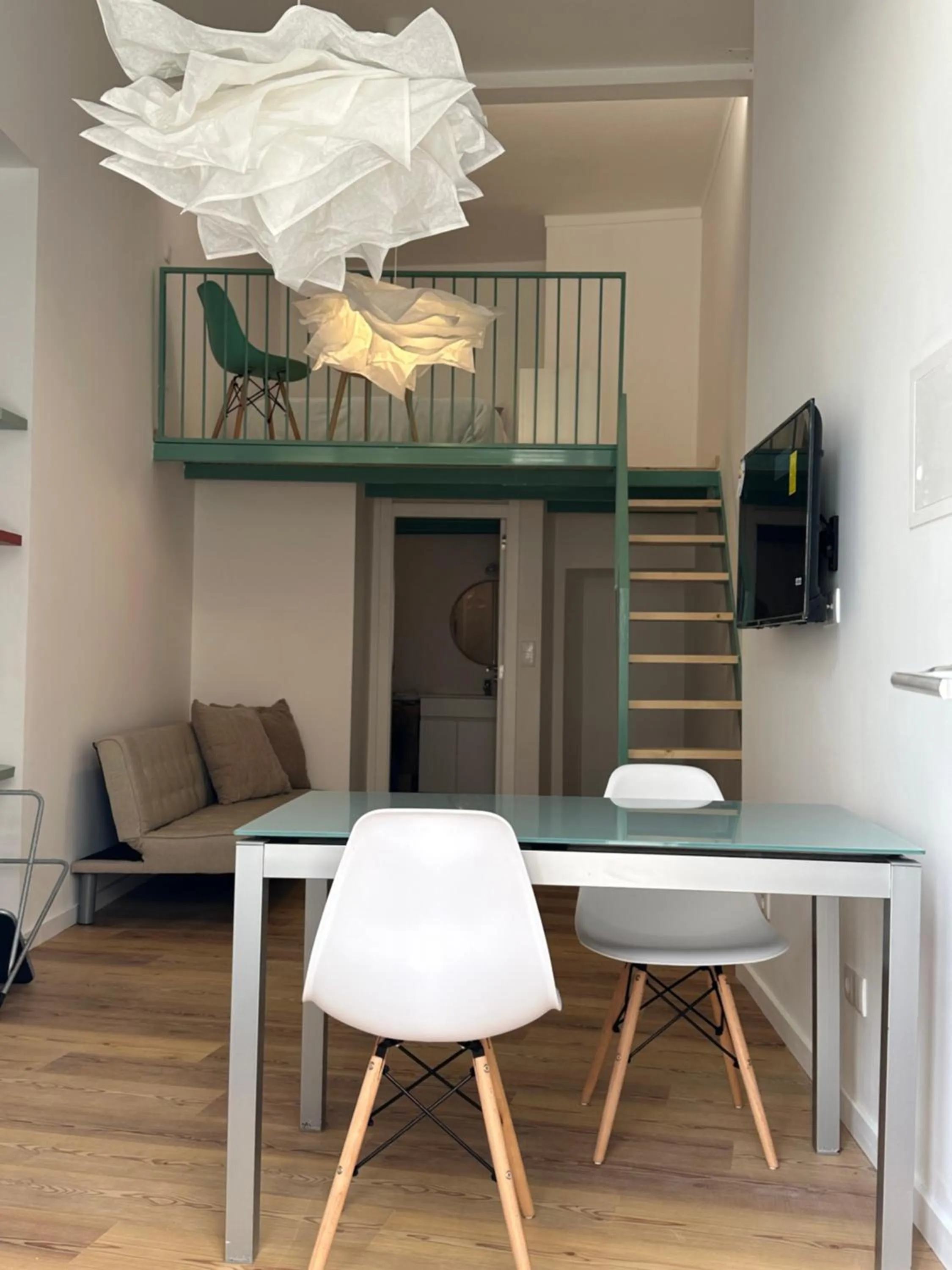 Glass Boutique - Rooms & Suites