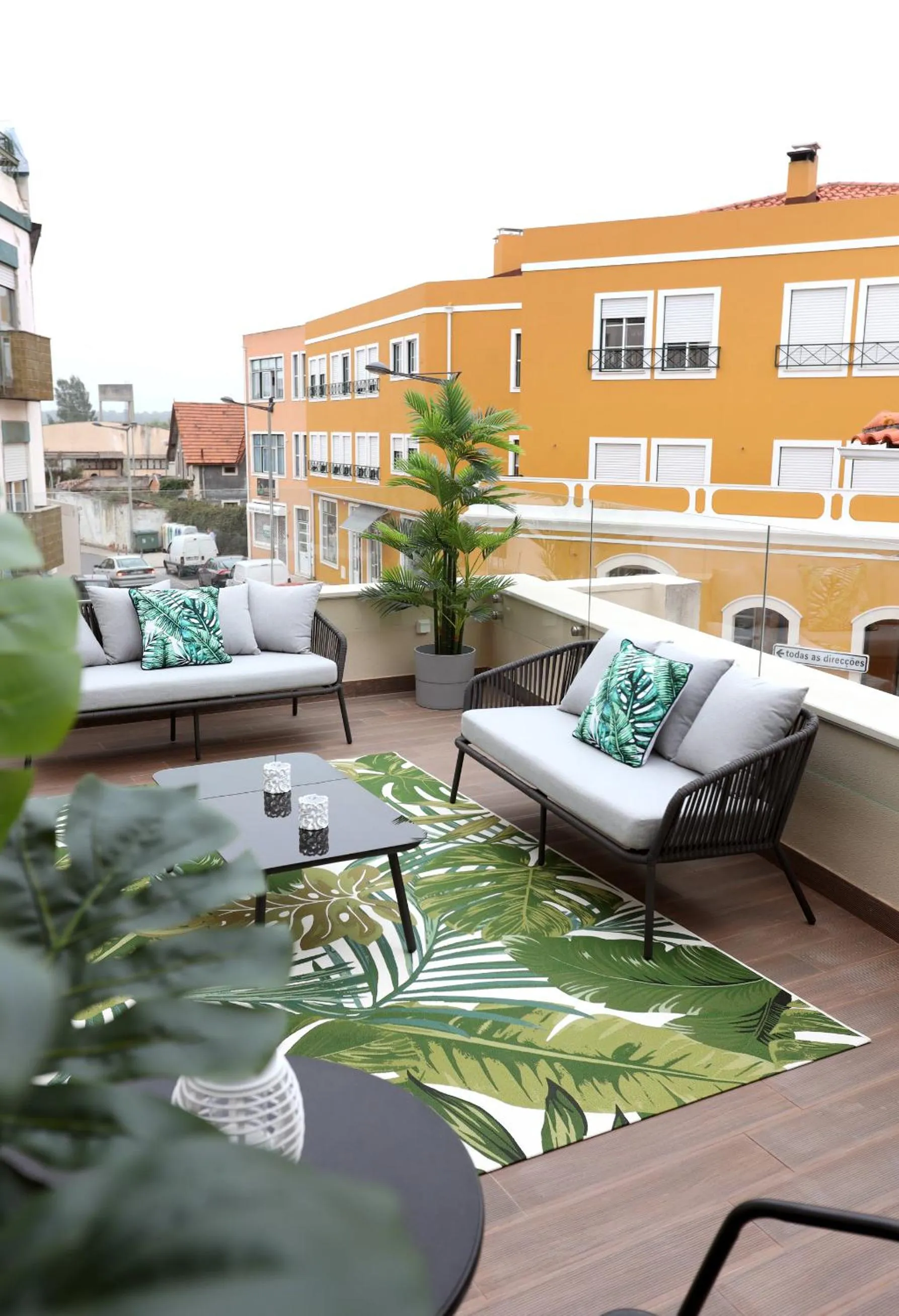 Patio in Glass Boutique - Rooms & Suites