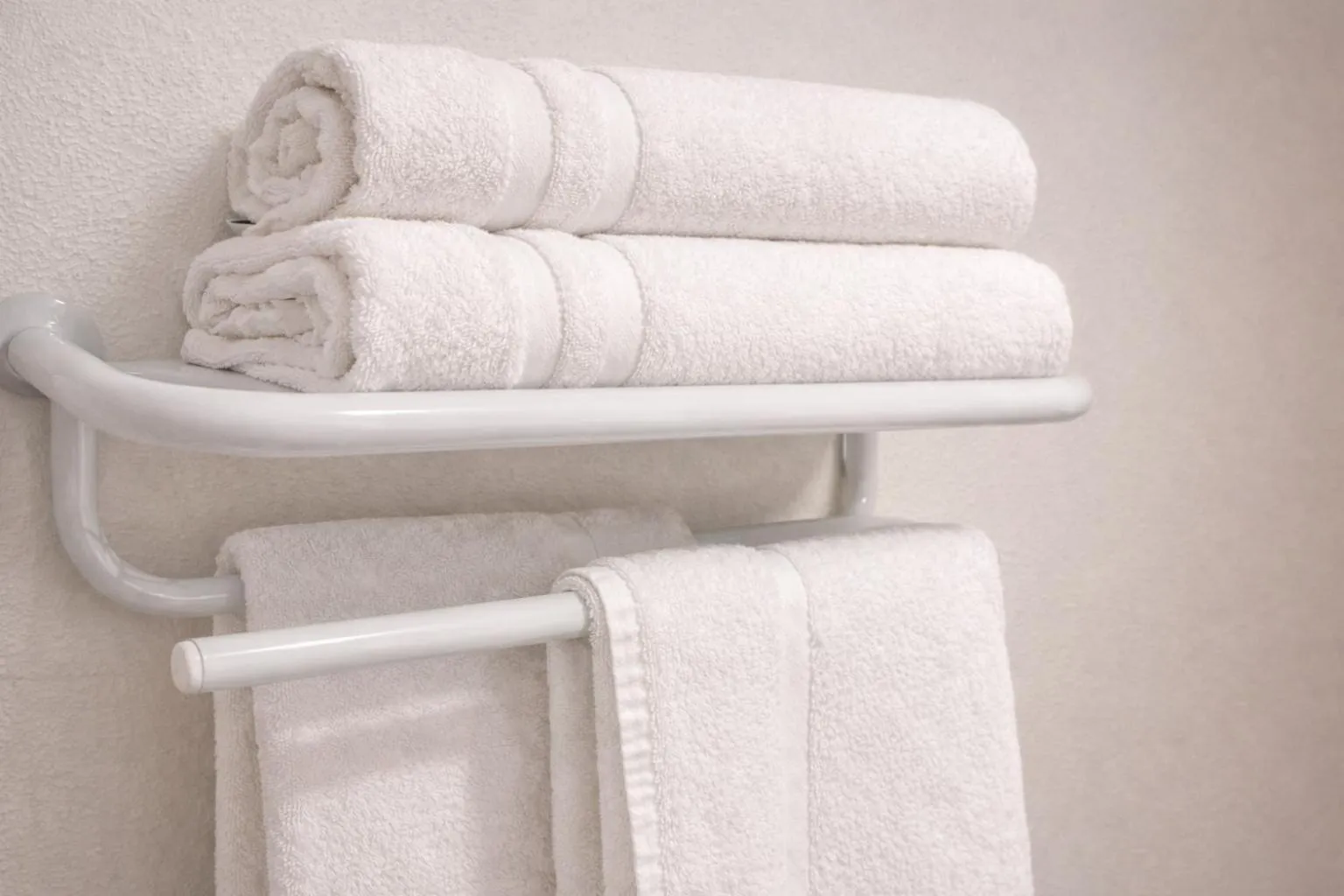 Shower in Cit'Hotel Hôtel de France et d'Europe