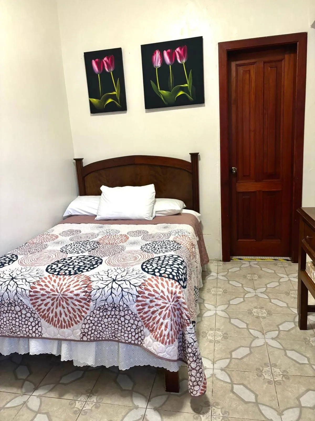 Bed in Hotel Casa Blanca