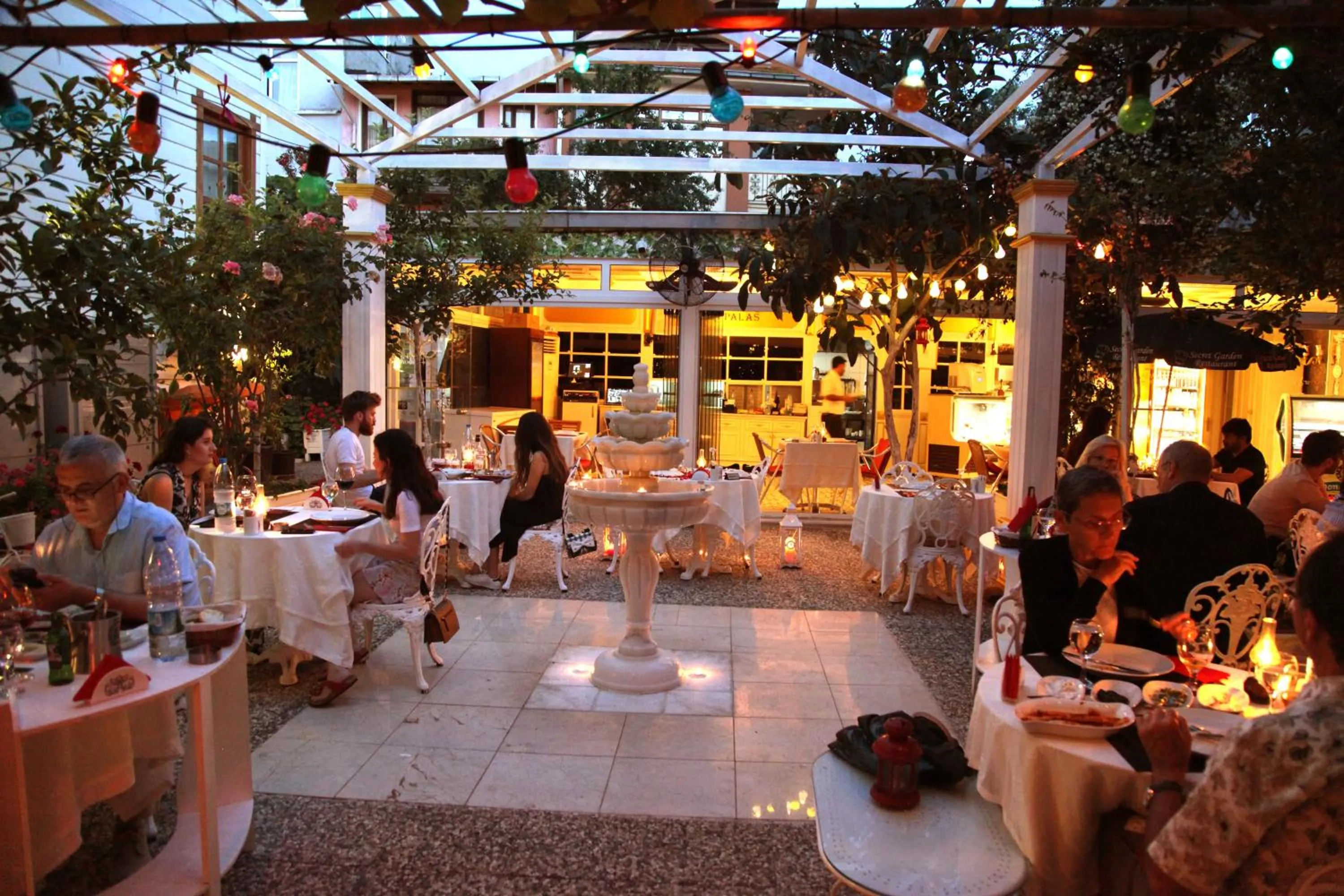 Restaurant/places to eat in Ada Palas Buyukada