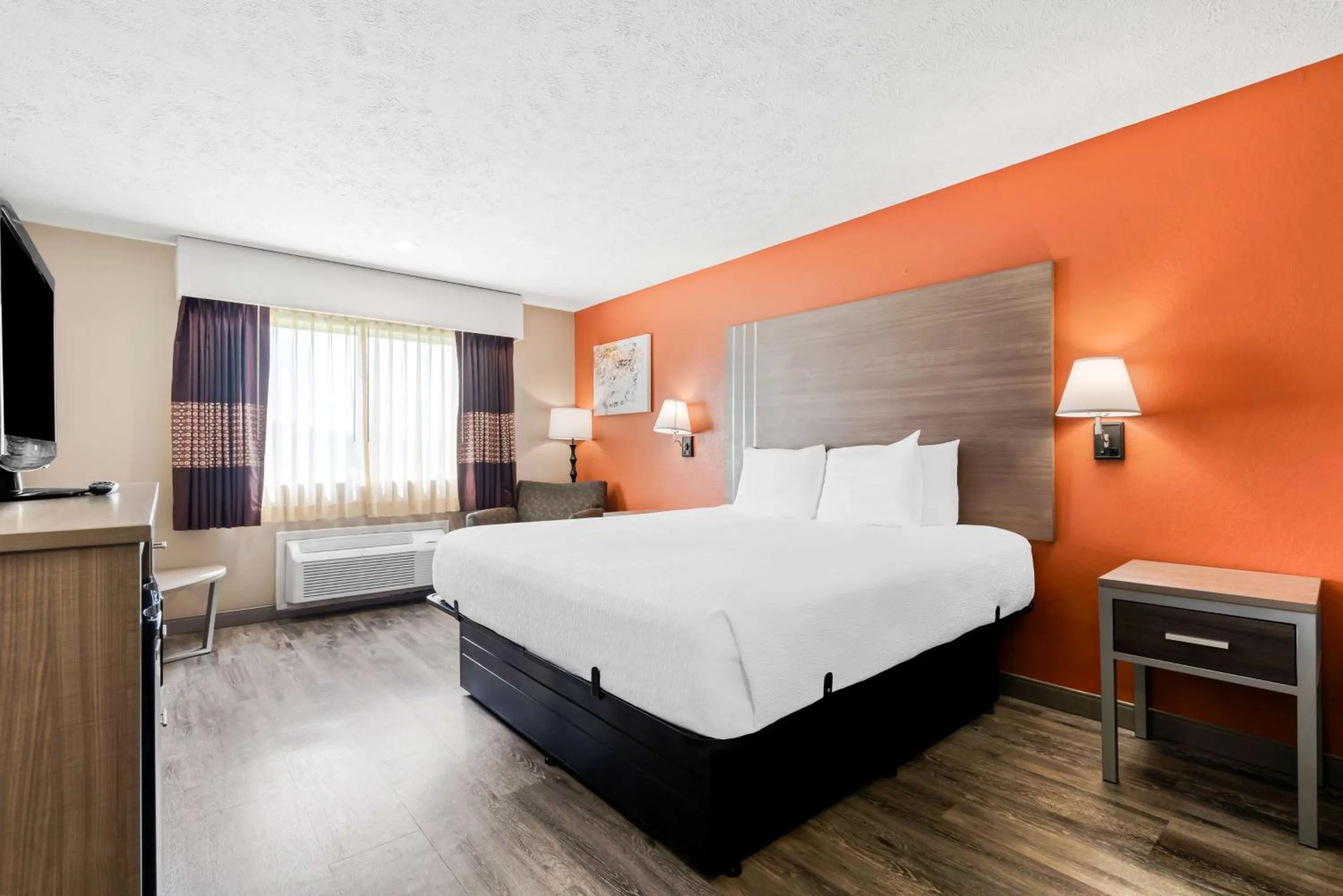 Bedroom, Bed in Best Western Gateway Inn