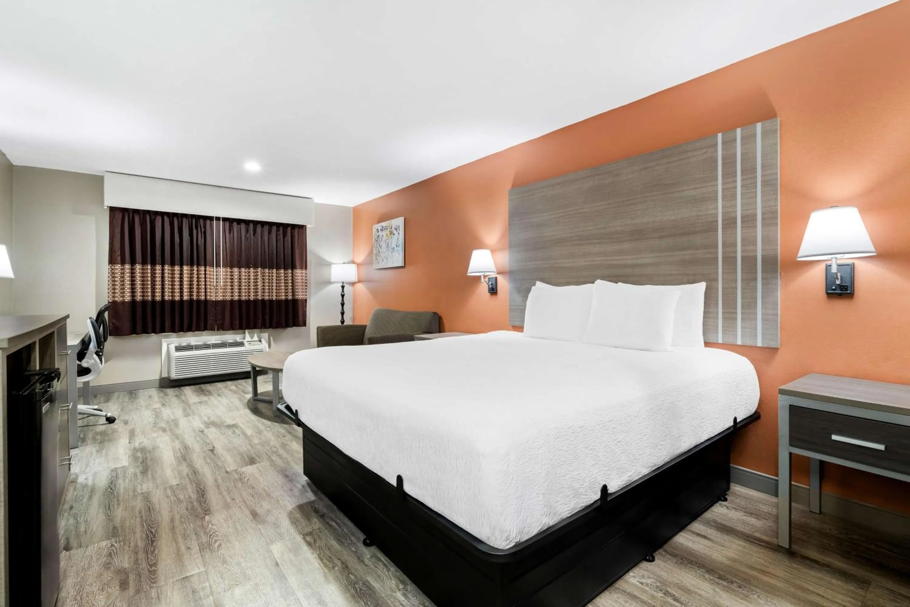 Bedroom, Bed in Best Western Gateway Inn