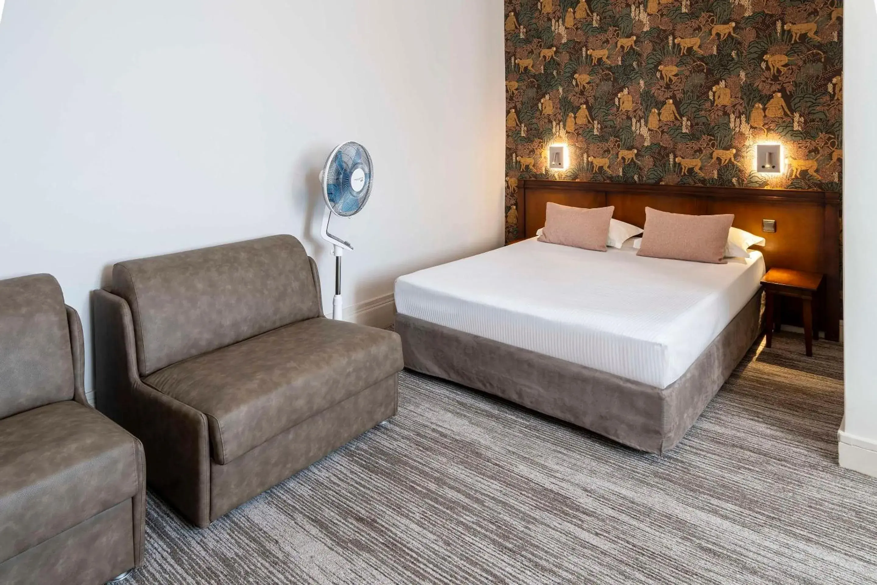 Family Queen Room in Best Western de Diane Family Queen Room in Best Western de Diane