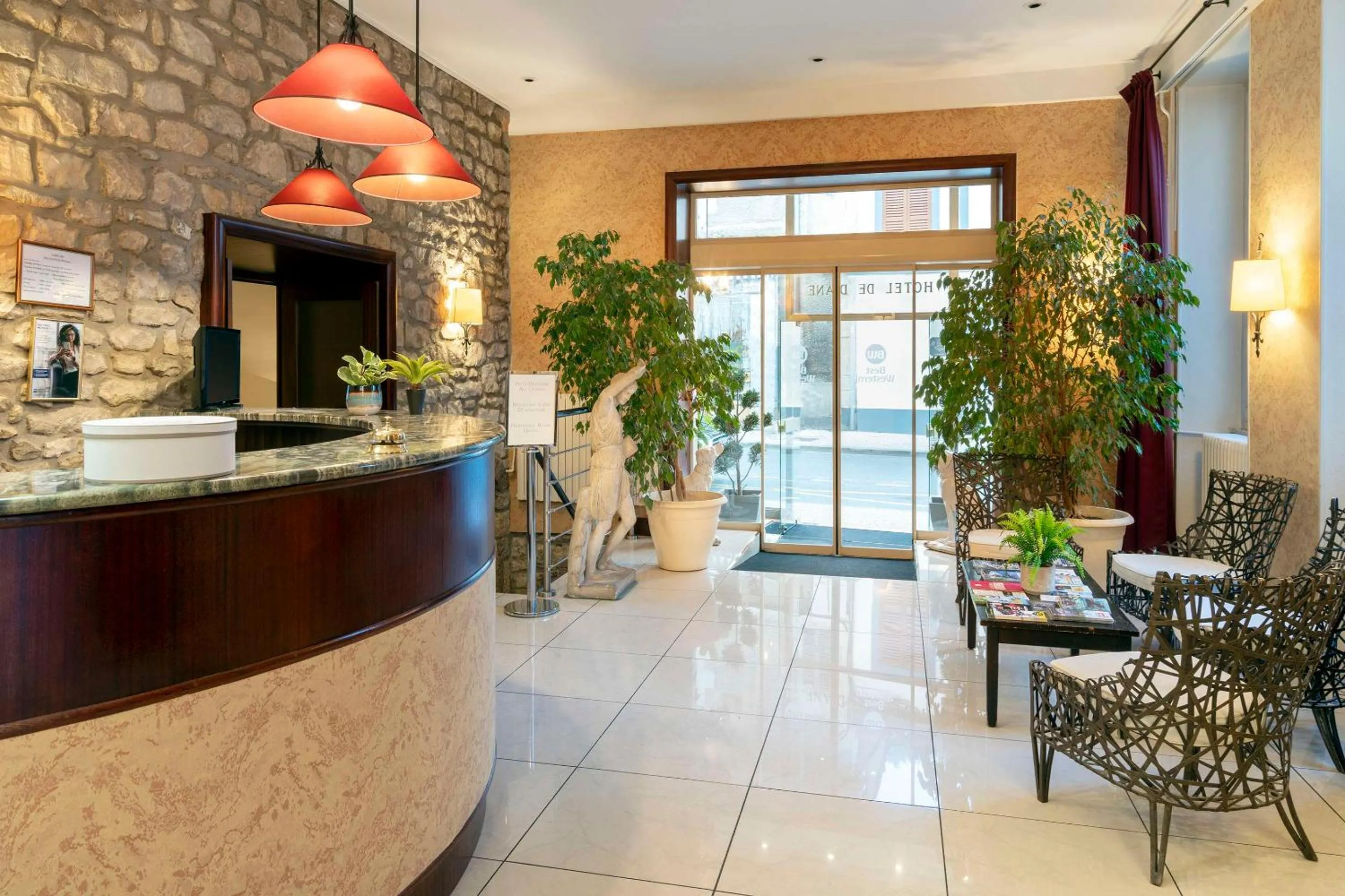 Lobby or reception in Best Western de Diane