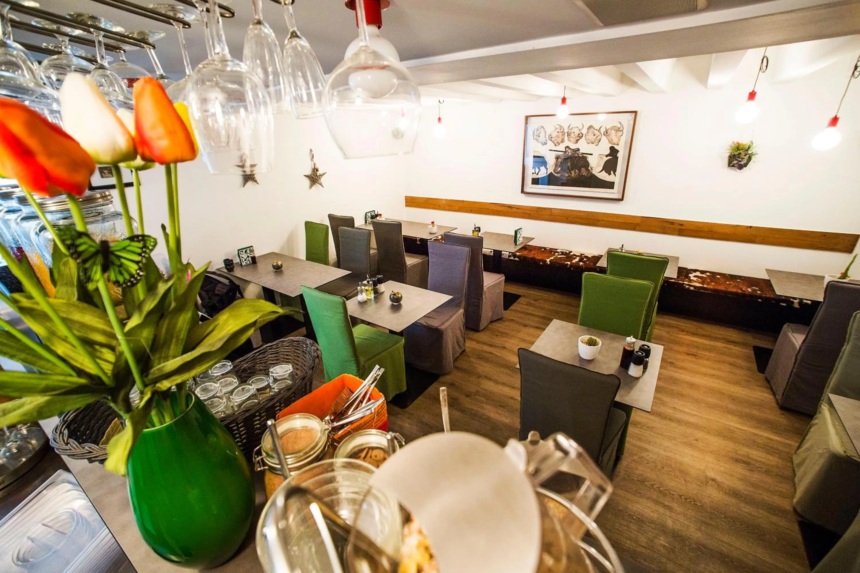 Breakfast in Garden Hotel