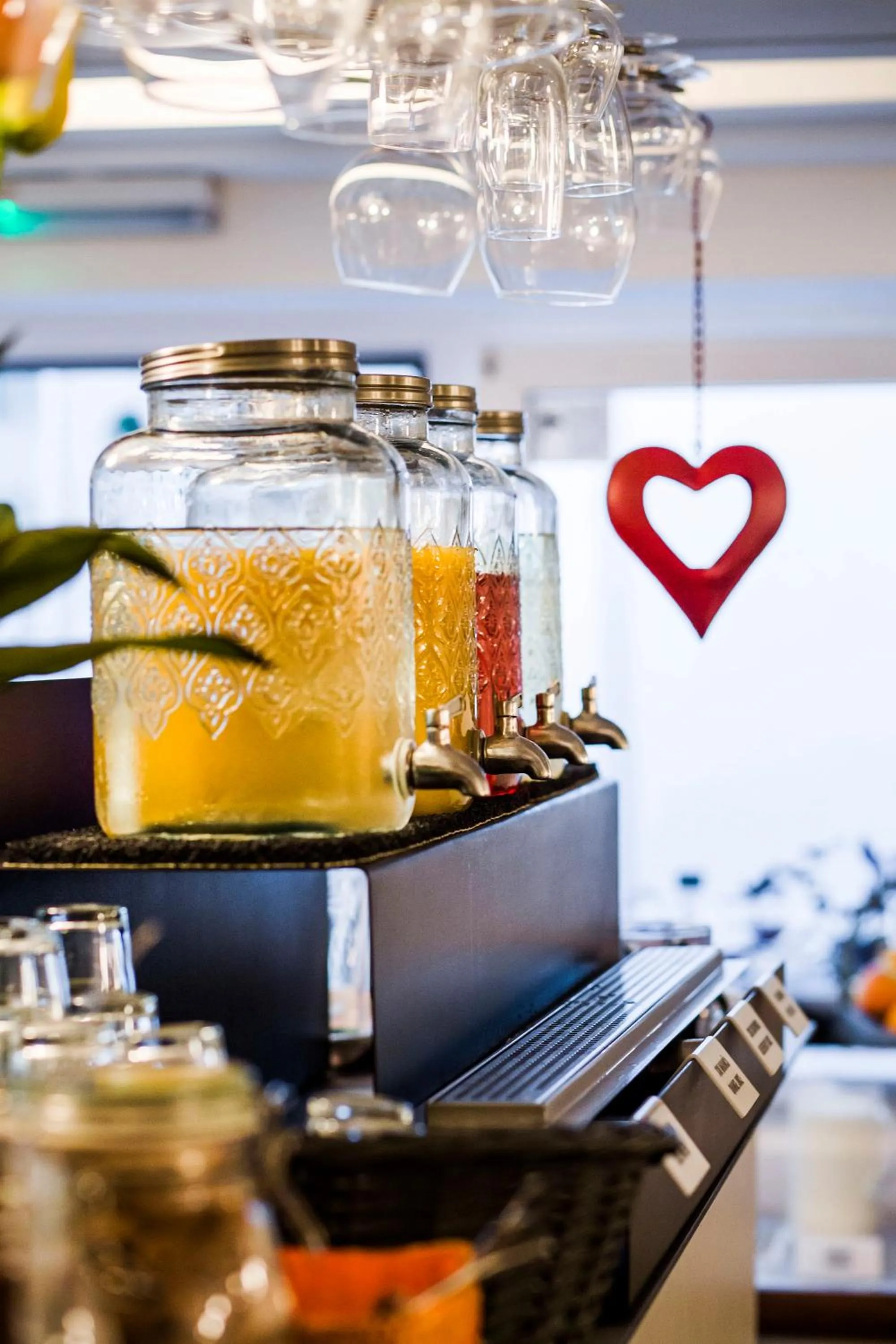 Breakfast in Garden Hotel