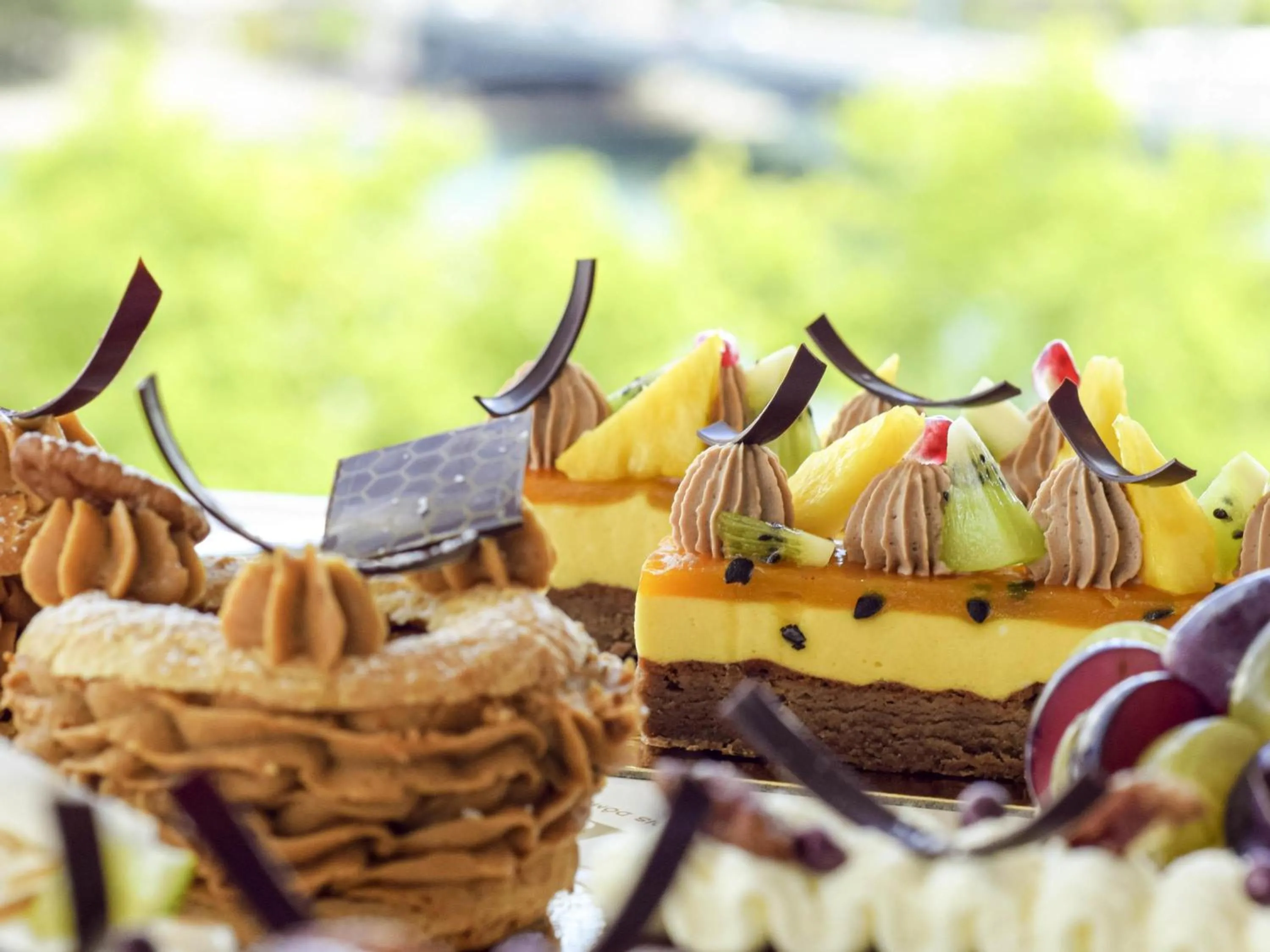 Restaurant/places to eat in Sofitel Lyon Bellecour