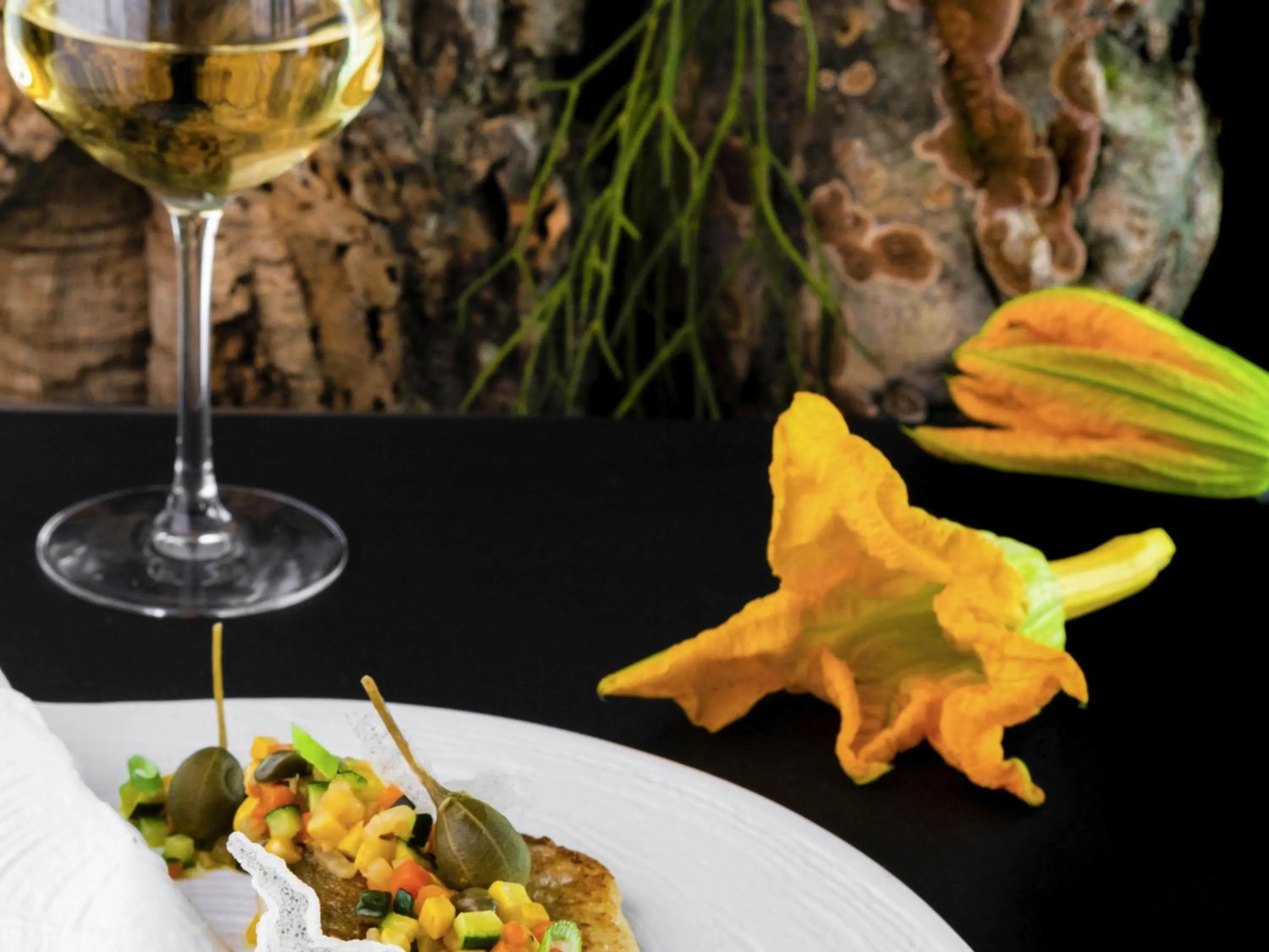 Restaurant/places to eat in Sofitel Lyon Bellecour