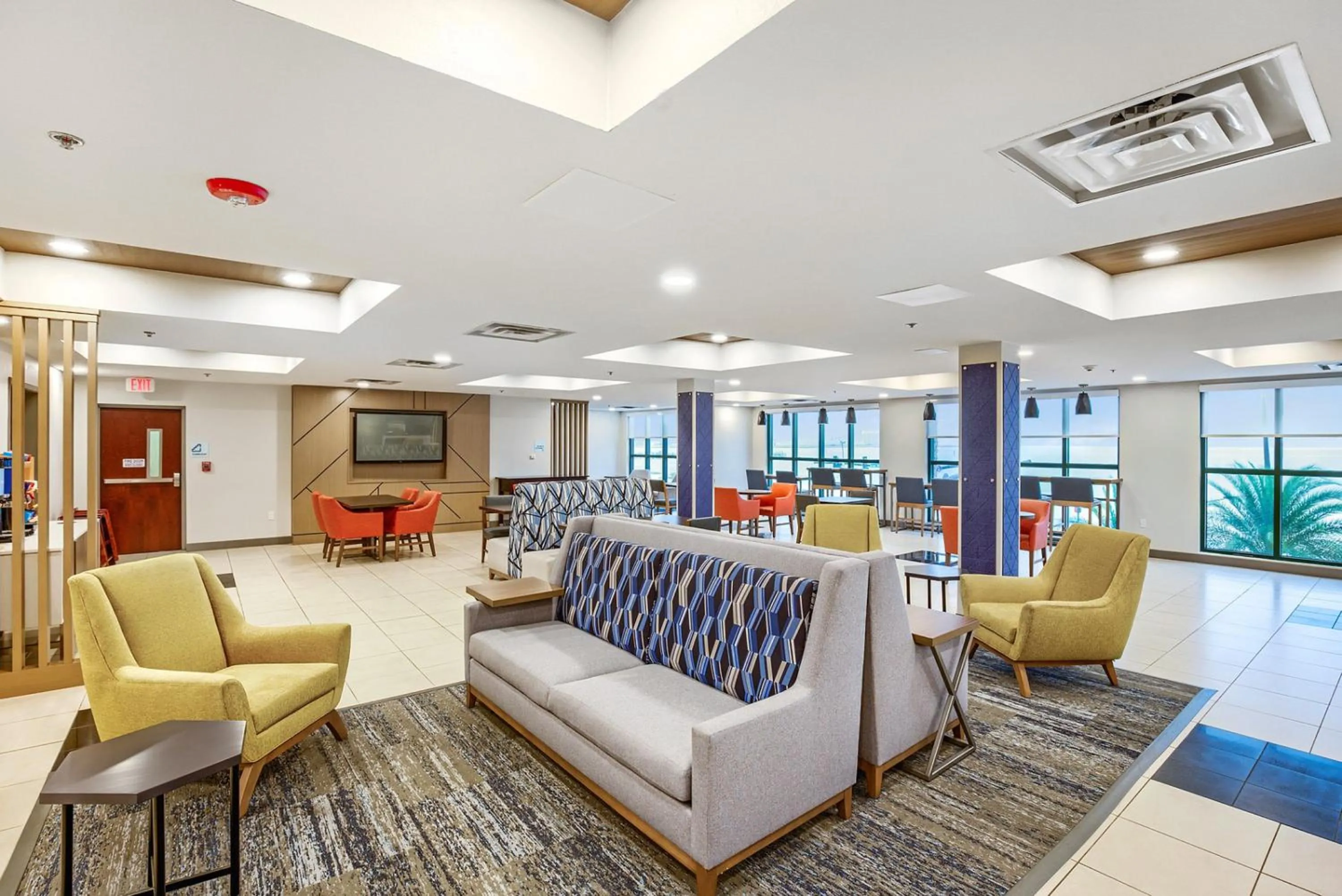 Property building in Holiday Inn Express - Gulfport Beach by IHG