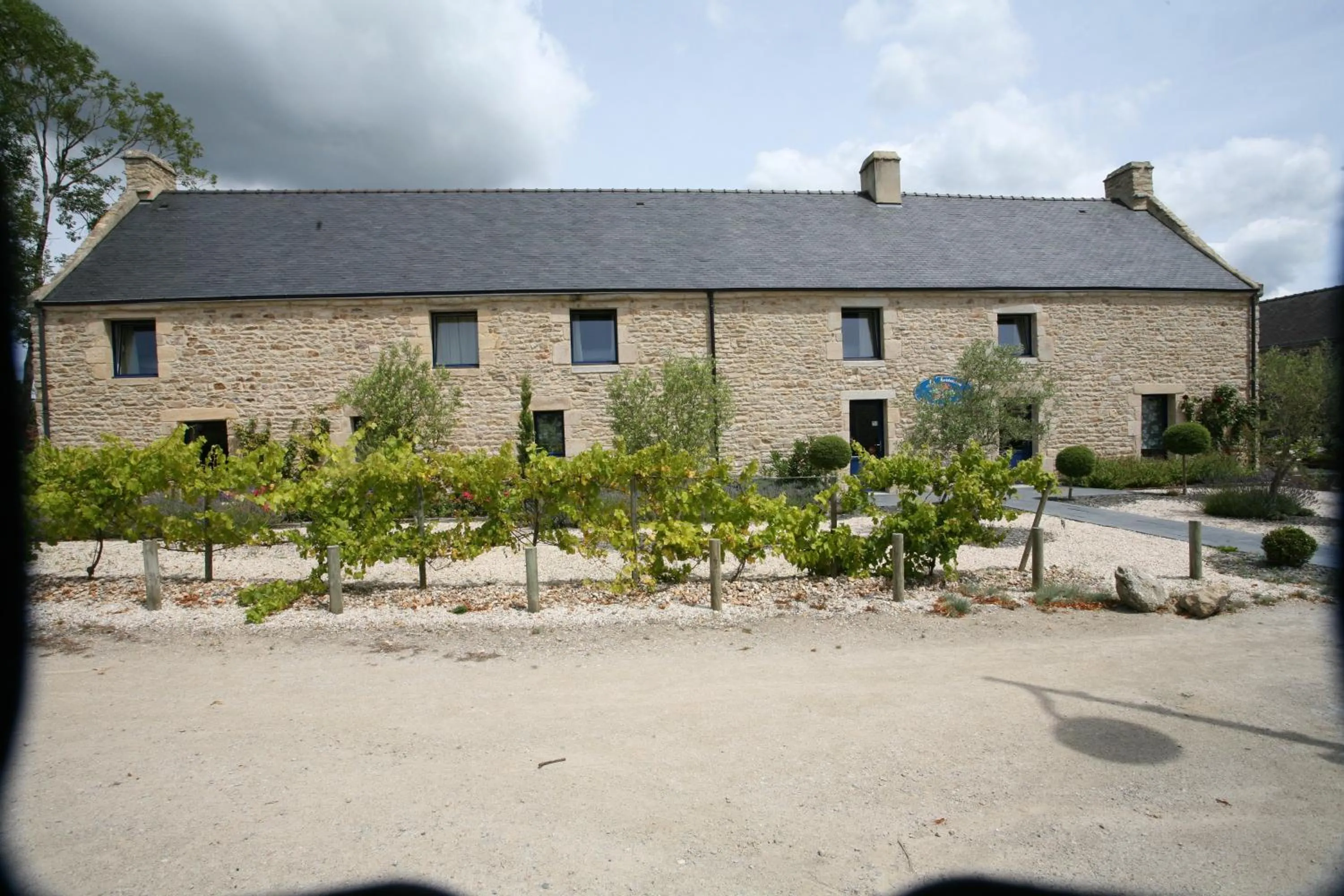 Facade/entrance in Hôtel - Restaurant l'Hortensia