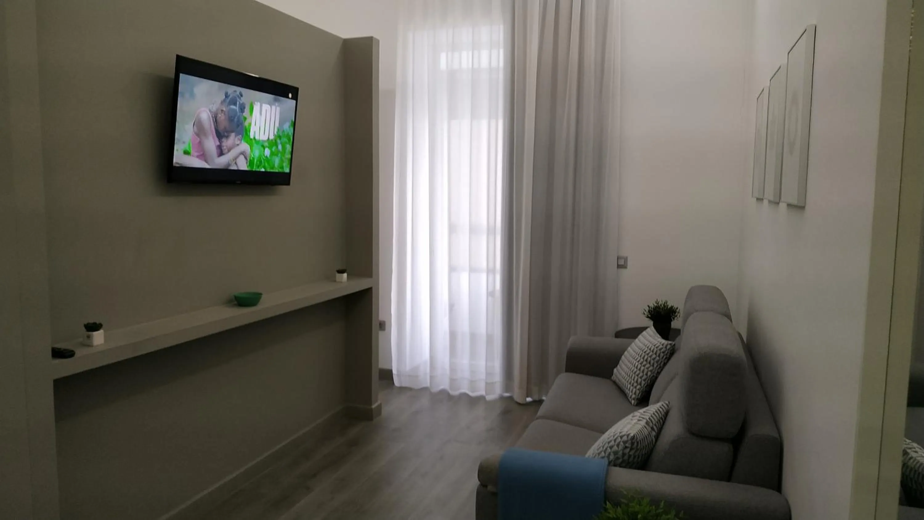 Seating area in Mendez Nuñez Alicante