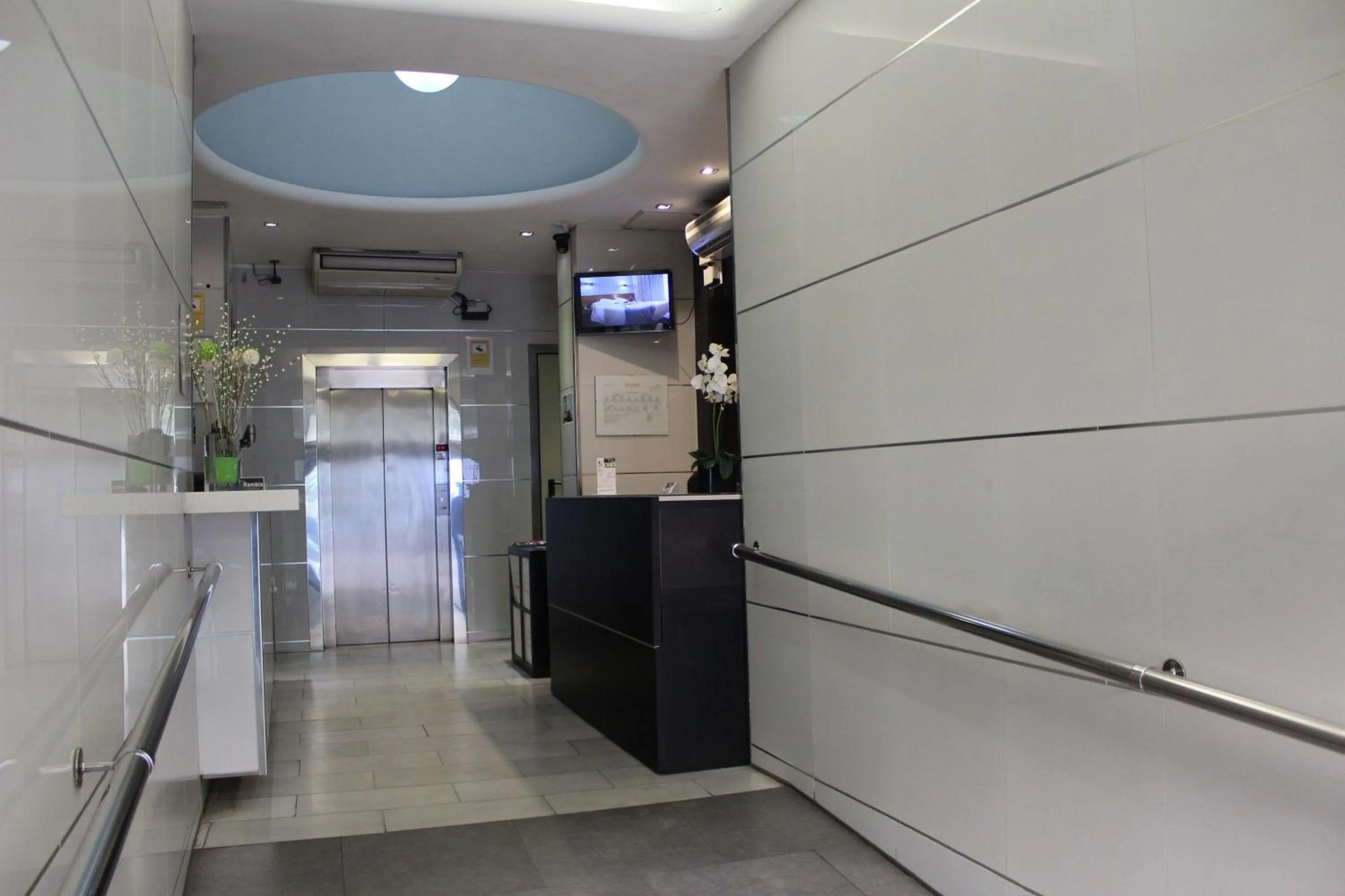 Lobby or reception in Mendez Nuñez Alicante