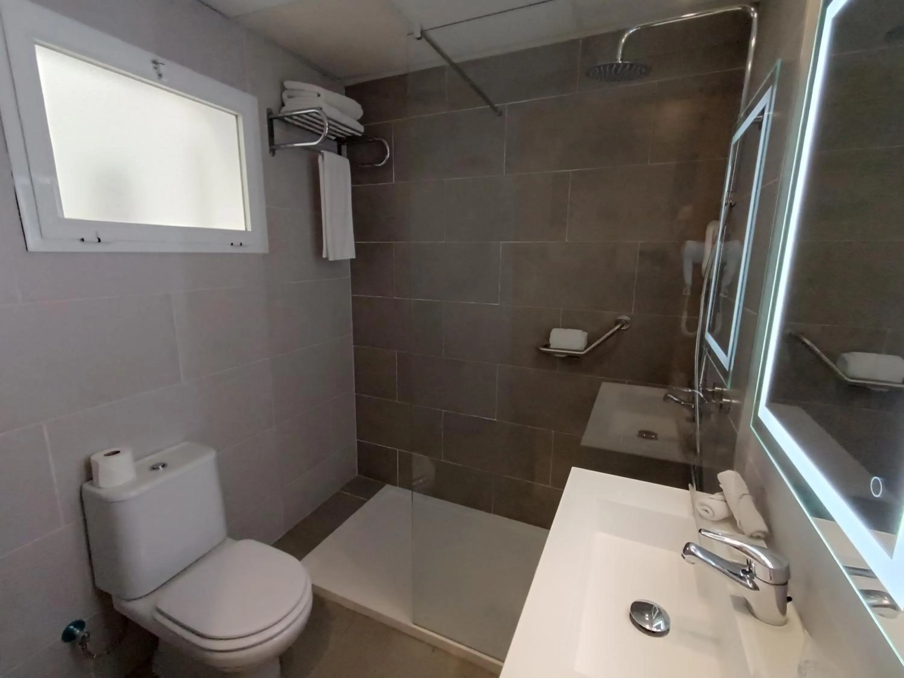 Bathroom in Mendez Nuñez Alicante