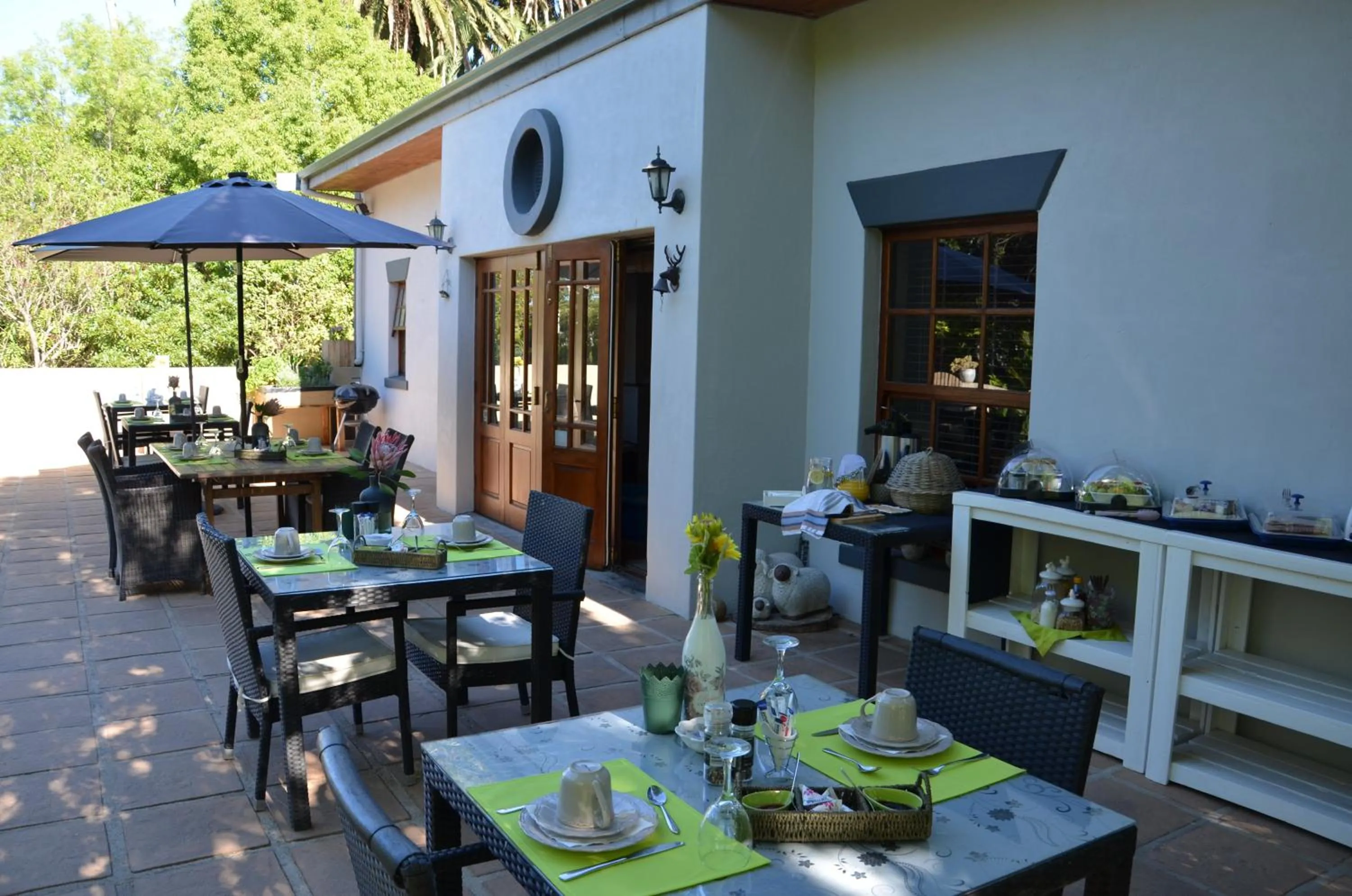 Breakfast in B&B Sauvignon Country Lodge