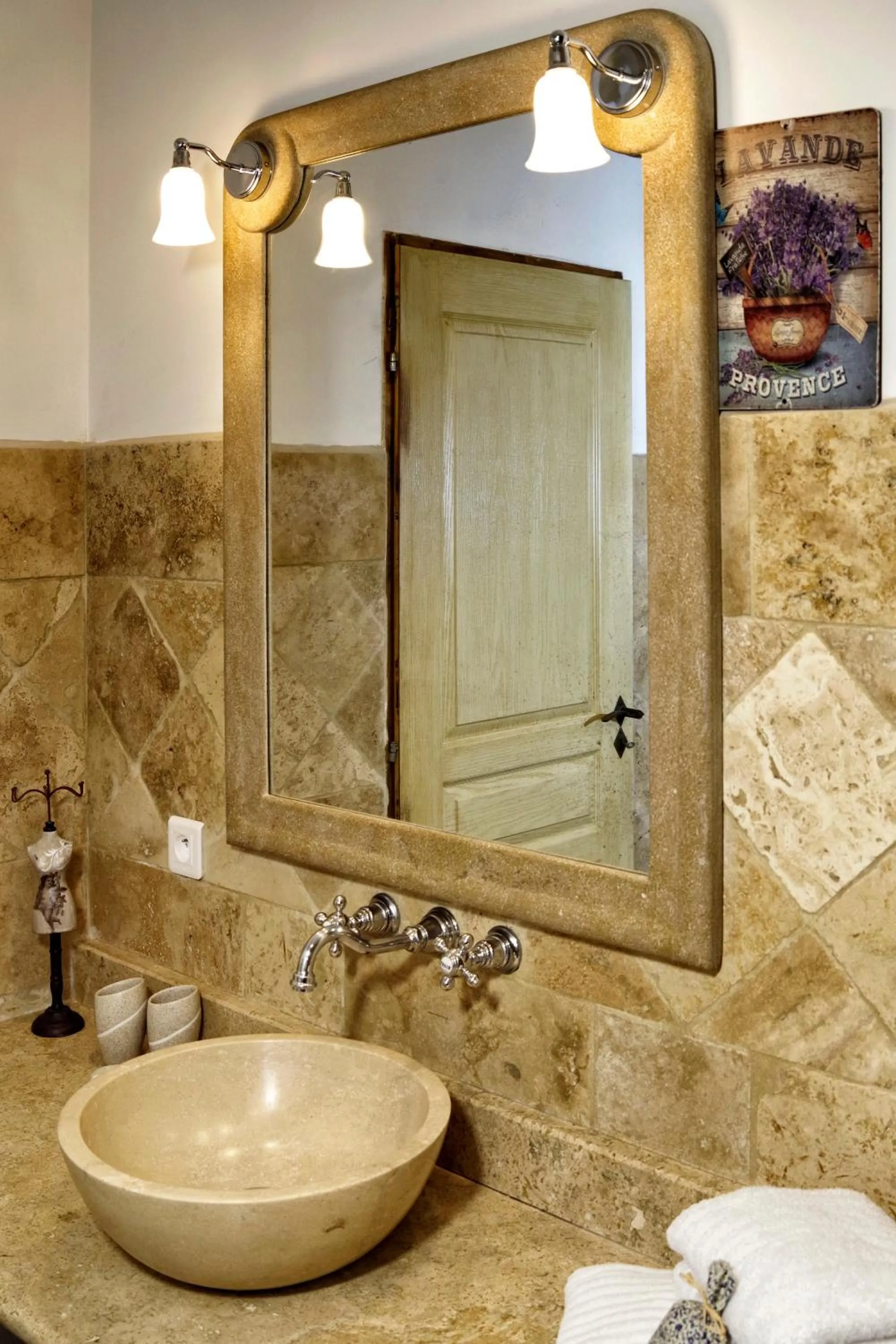 Bathroom in B&B Le Deffends de Redon