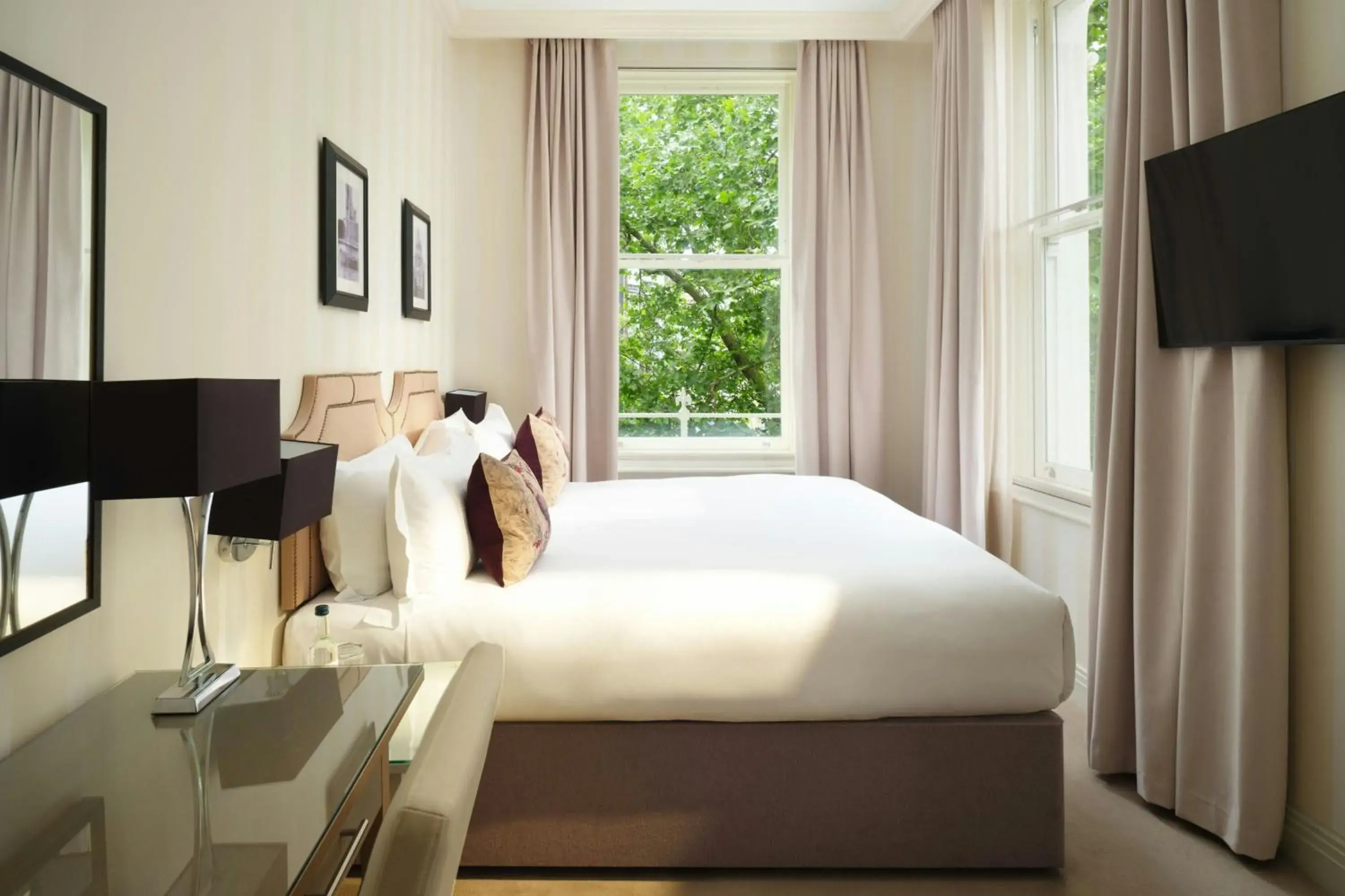 Executive Double, Guest room, 1 King in Hotel Xenia - Autograph Collection Executive Double, Guest room, 1 King in Hotel Xenia - Autograph Collection