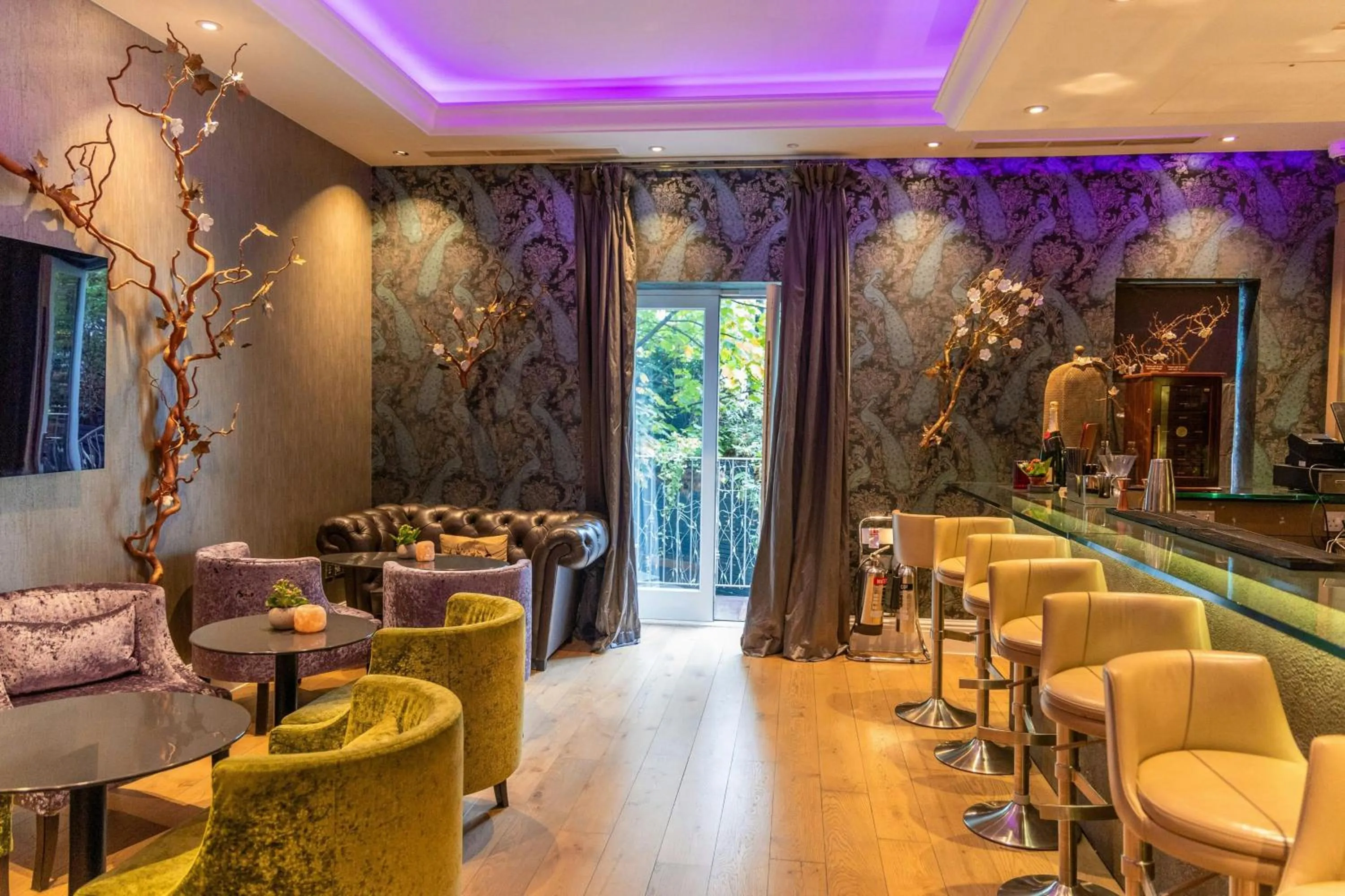 Lounge or bar in Hotel Xenia - Autograph Collection