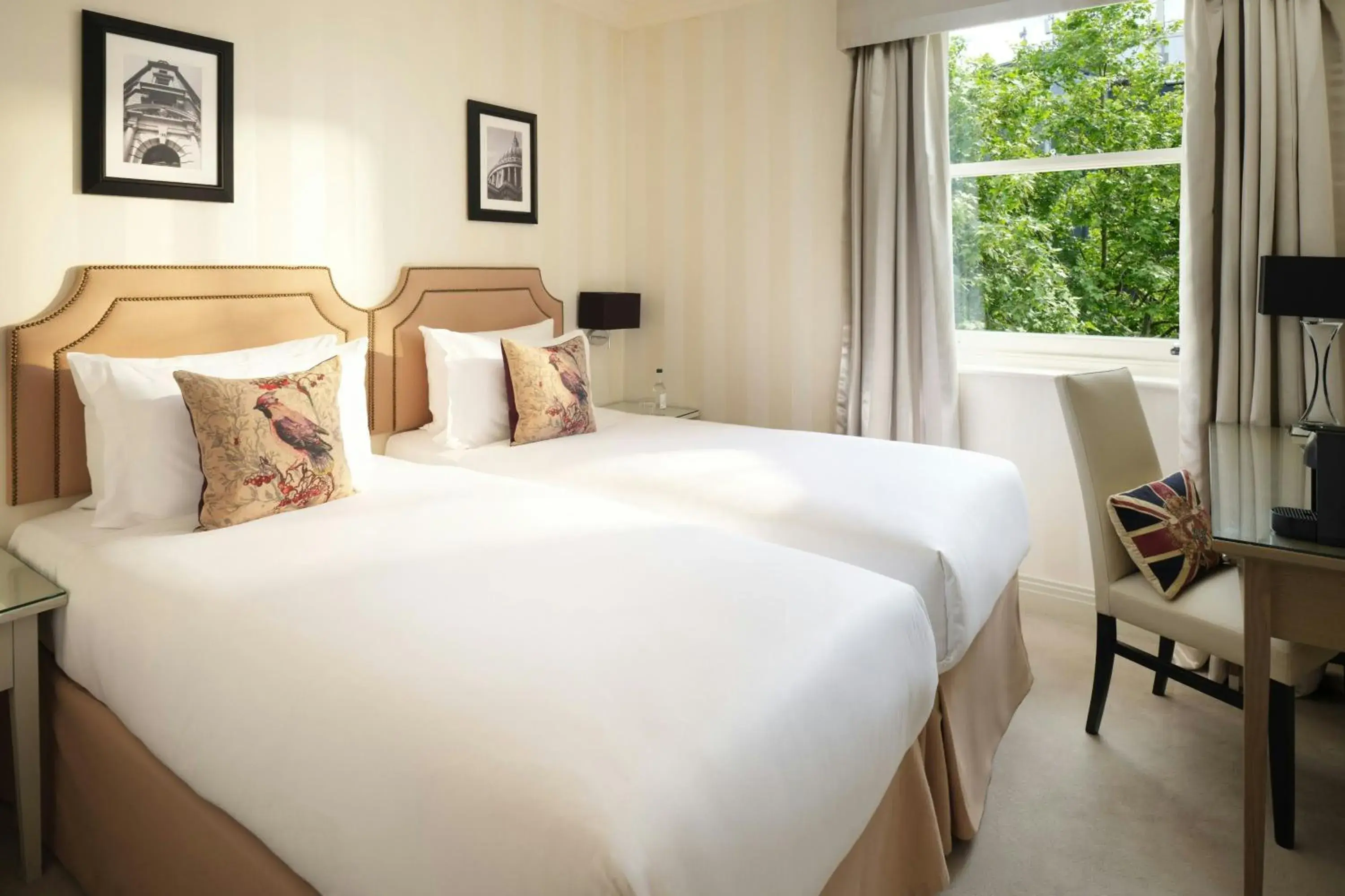 Guest room, classic style, Twin/Single Bed(s) in Hotel Xenia - Autograph Collection Guest room, classic style, Twin/Single Bed(s) in Hotel Xenia - Autograph Collection