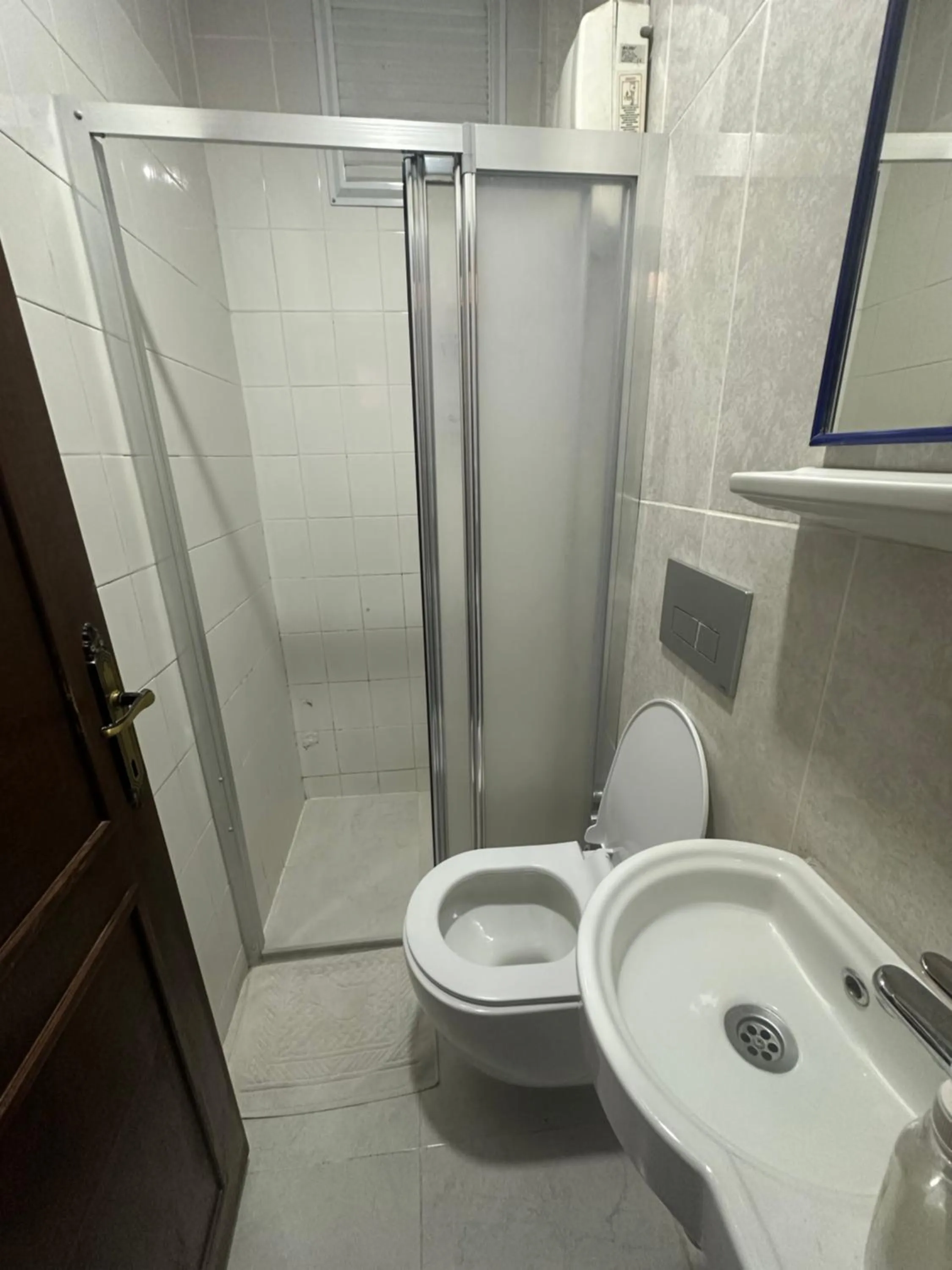 Bathroom in Kont Pension