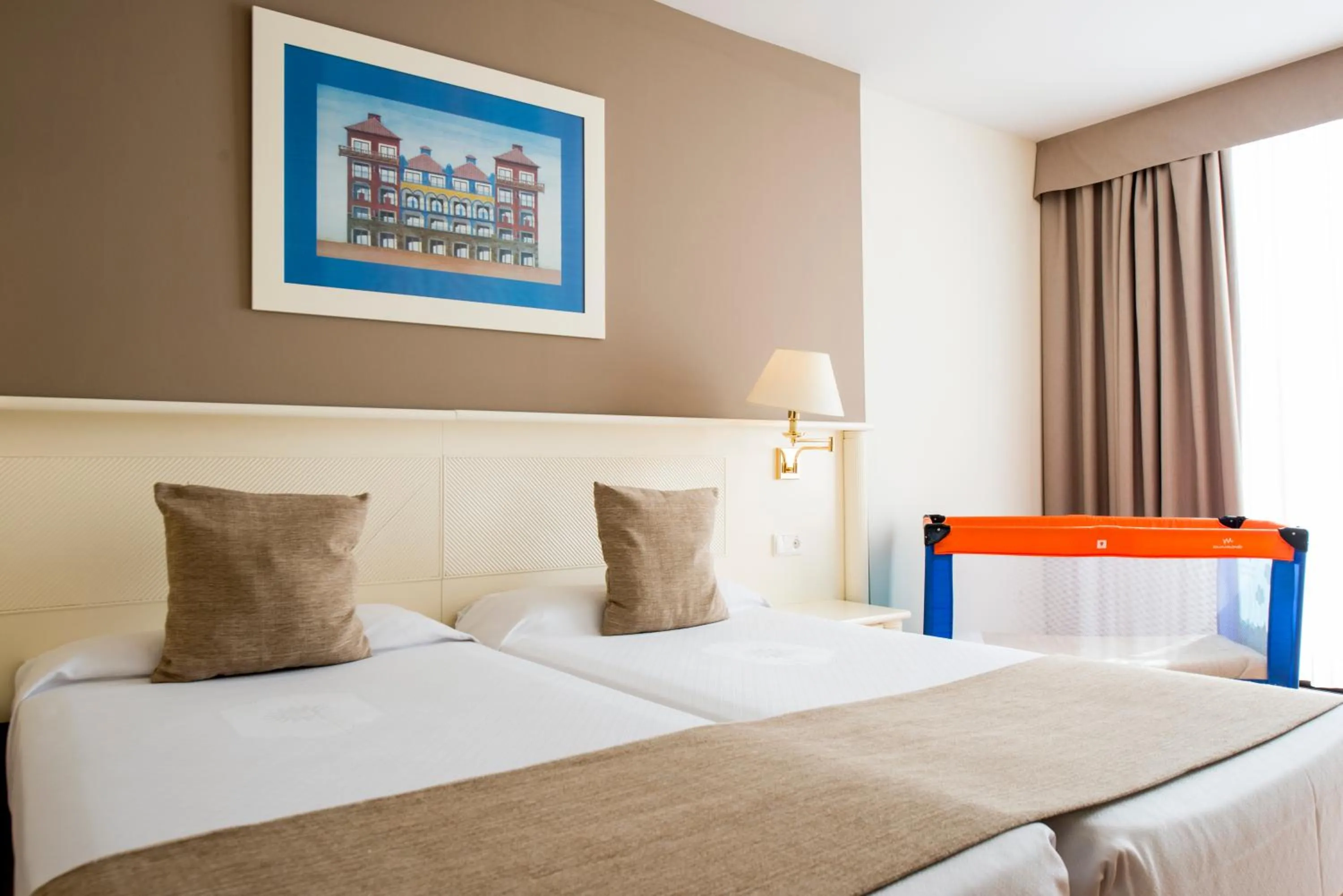 Bed in Bahia Principe Sunlight Costa Adeje - All Inclusive