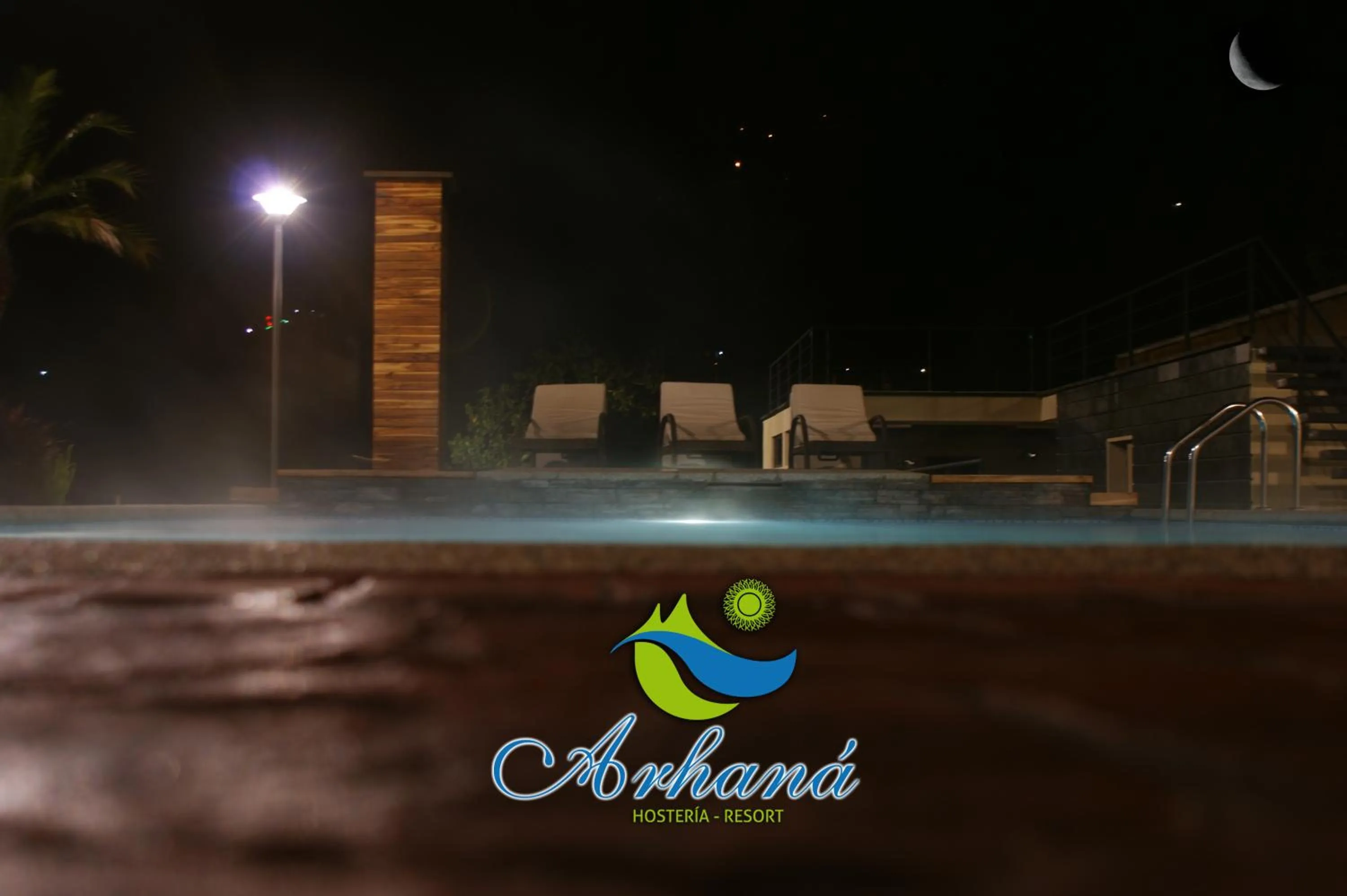 Swimming pool in Hosteria Arhaná