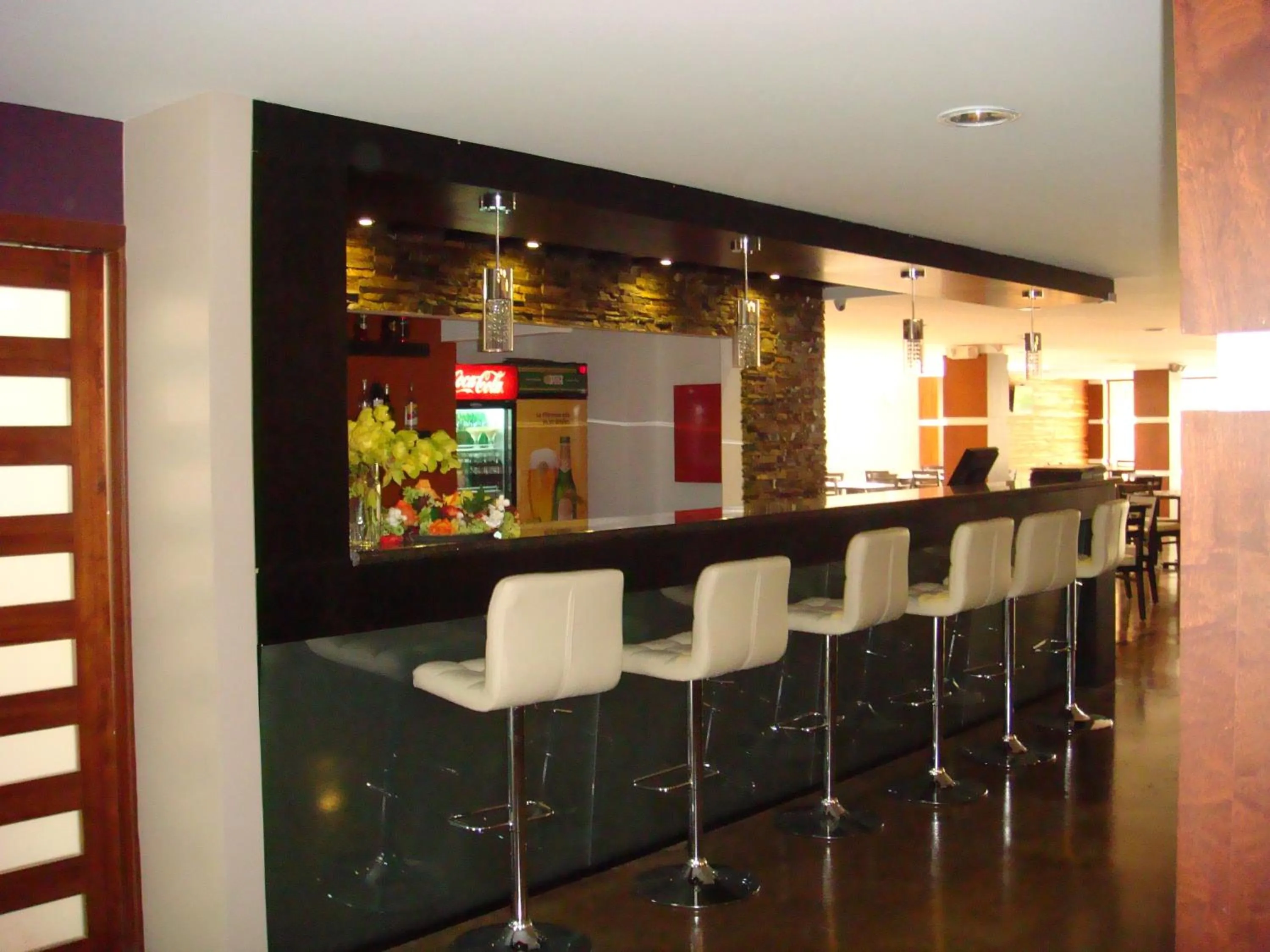 Restaurant/places to eat in Hosteria Arhaná